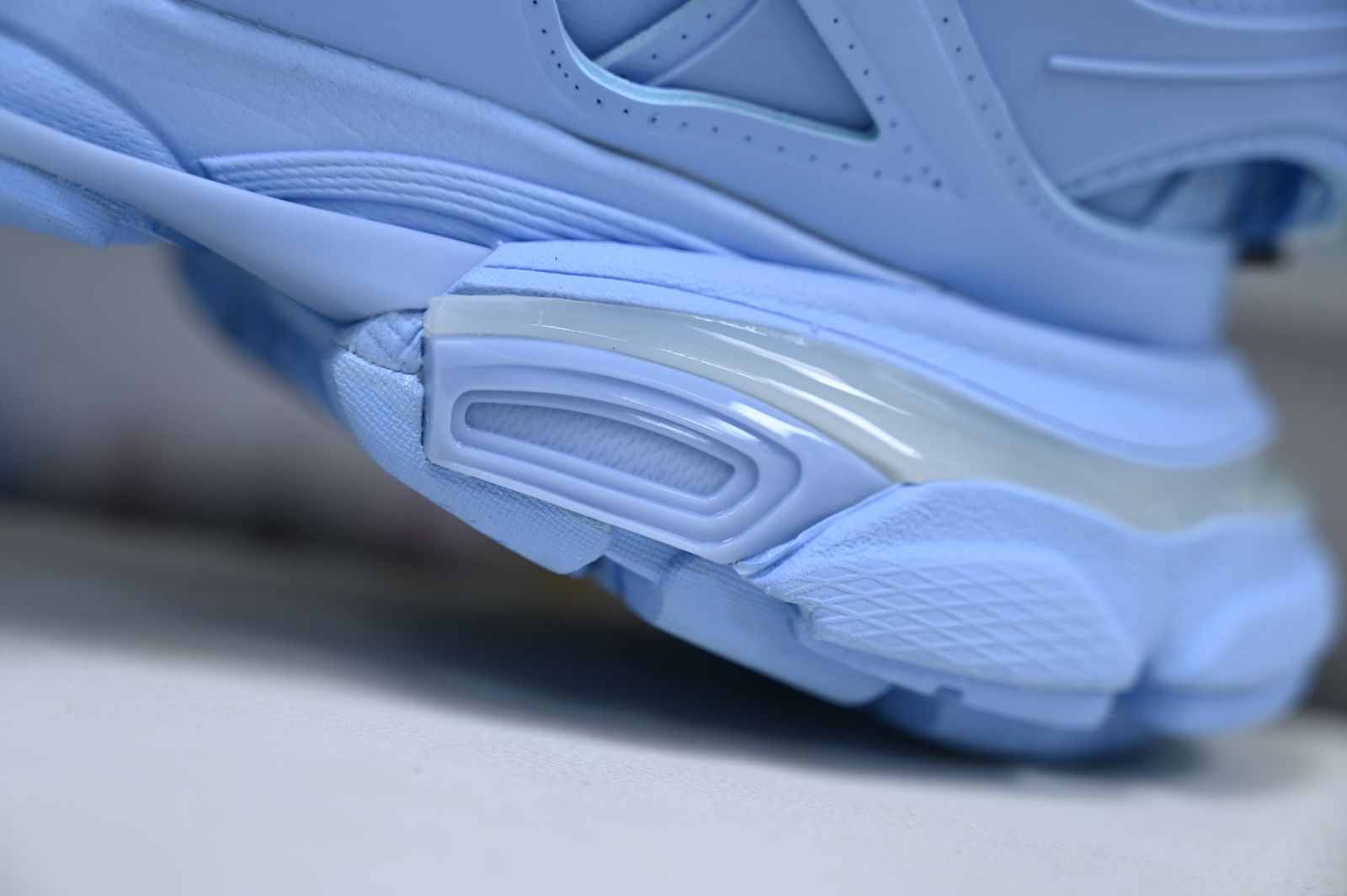 Balenciaga  Track（LED）