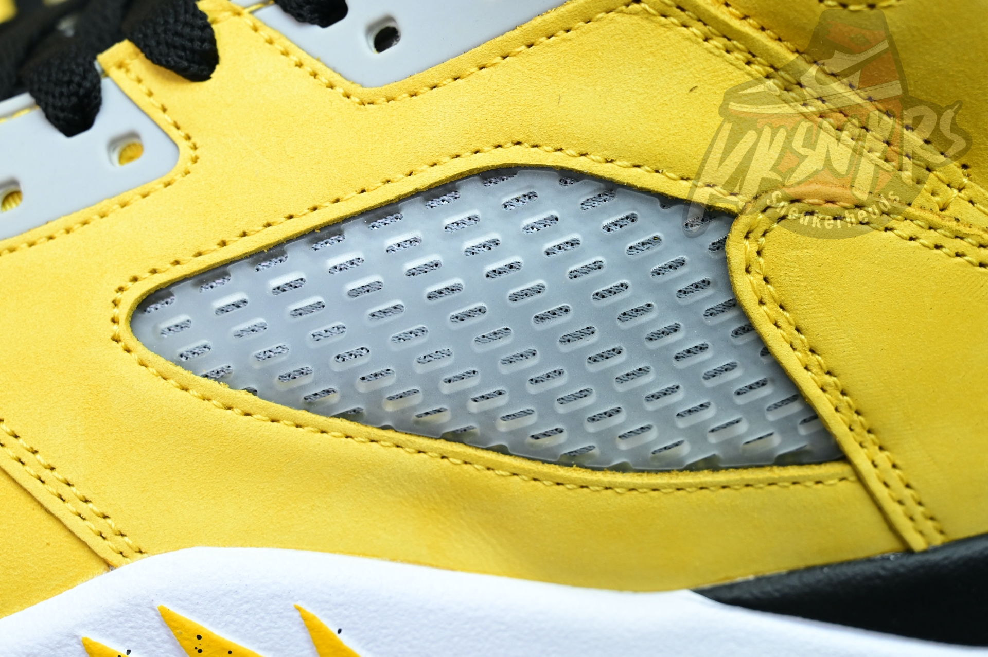 Air Jordan 5 Retro