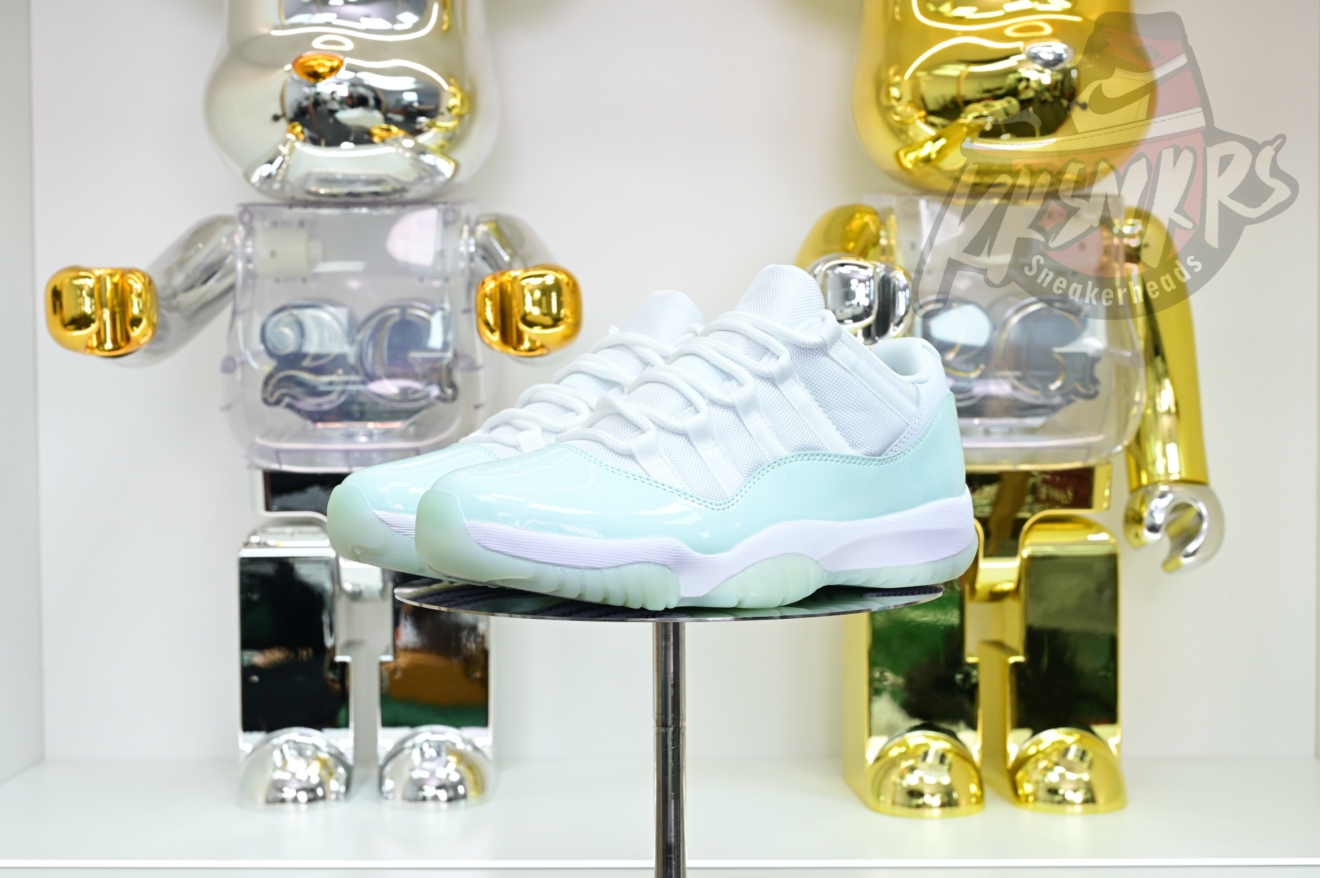 Air Jordan 11 LOW  AH7860-103