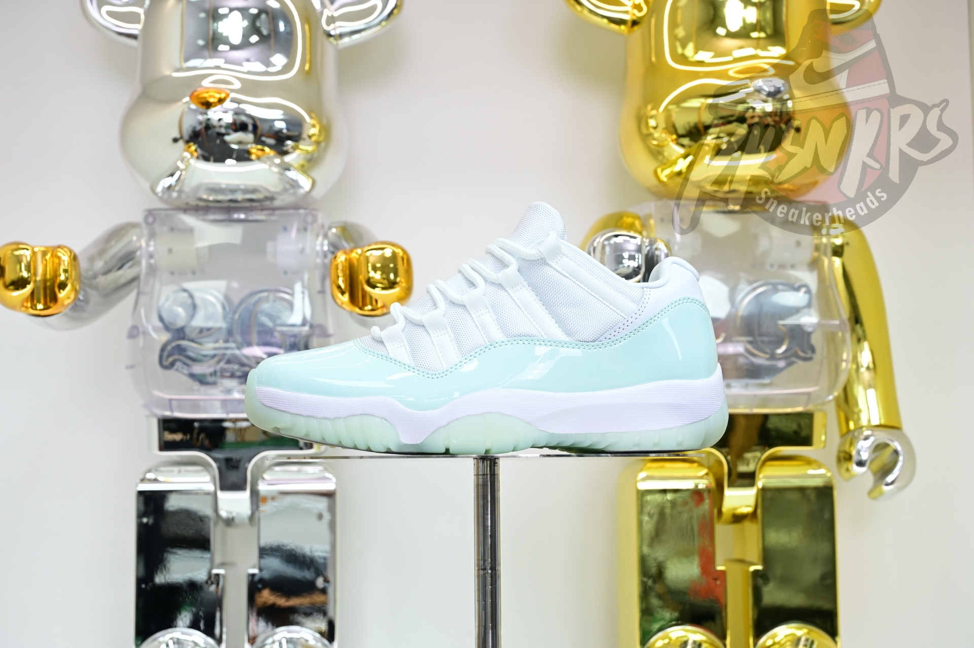 Air Jordan 11 LOW  AH7860-103