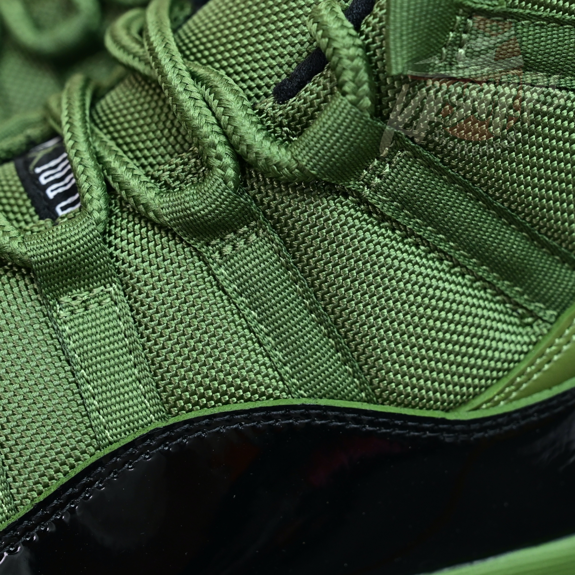 Air Jordan 11  RETRO CT8012-300