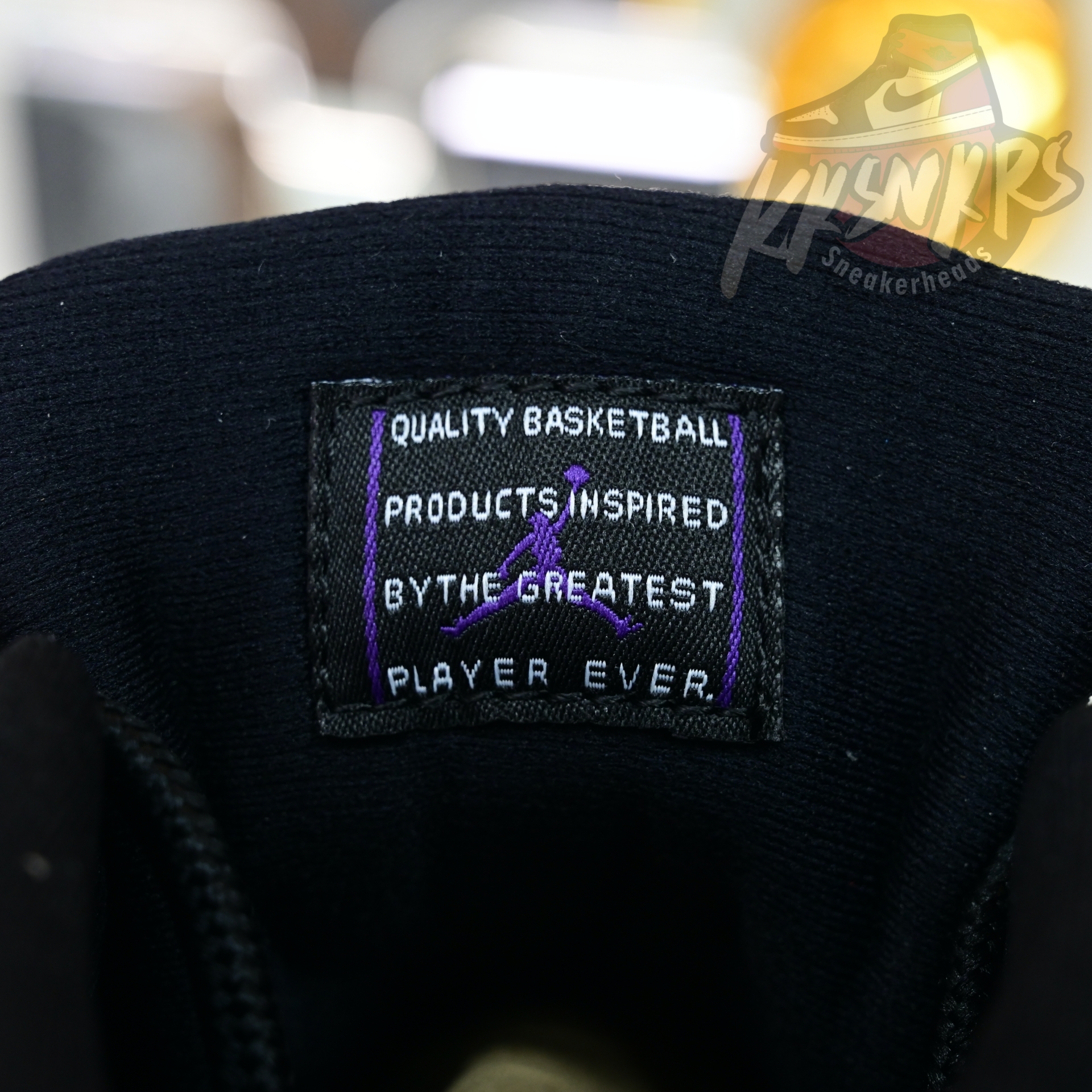 Air Jordan 11 GS Black/Barely Volt   CT8012-003
