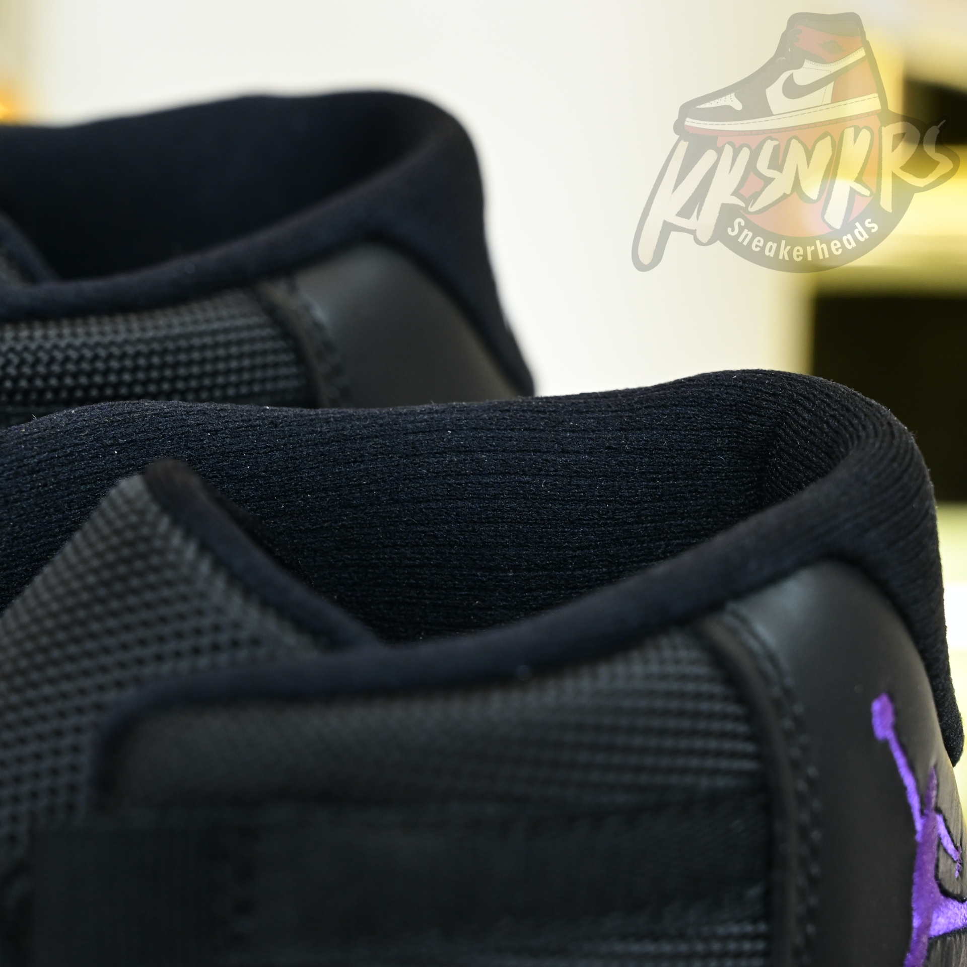 Air Jordan 11 GS Black/Barely Volt   CT8012-003