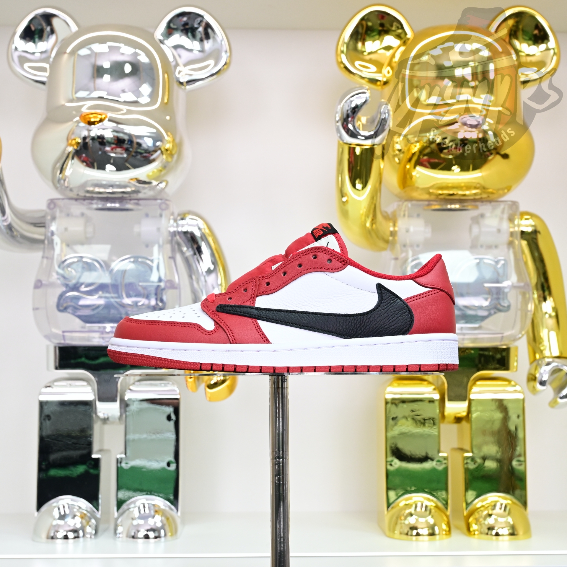 Travis Scott x Air Jordan 1  Low “Chicago”  DM7866-101
