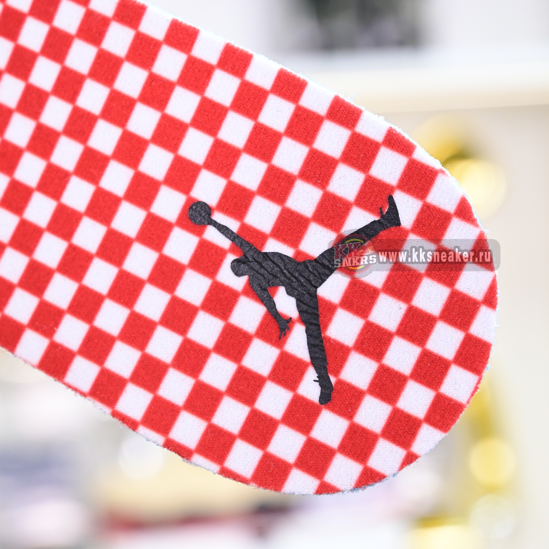 AIR JORDAN 4 RETRO  IH2094-200