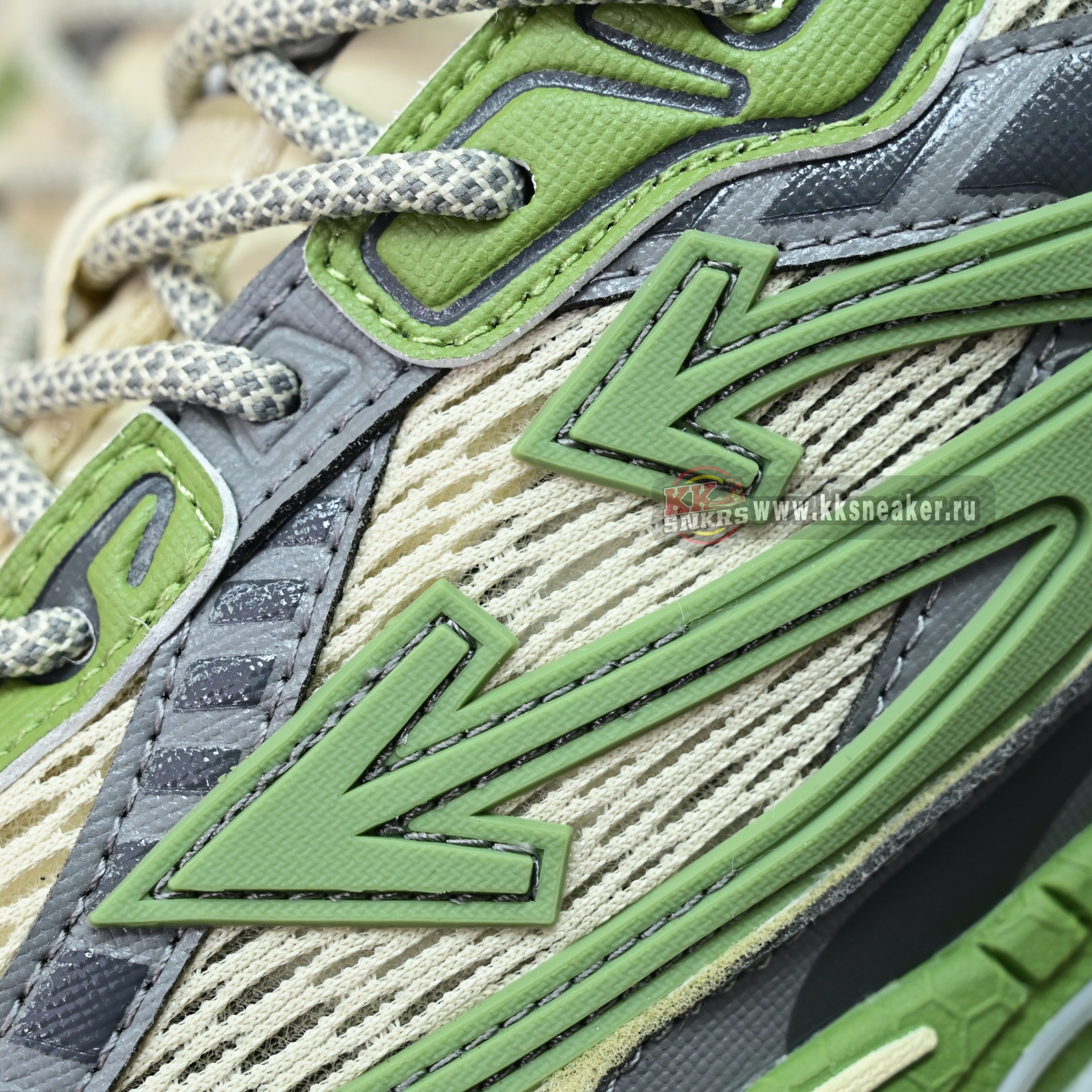 OFF-WHITE BE RIGHT BACK