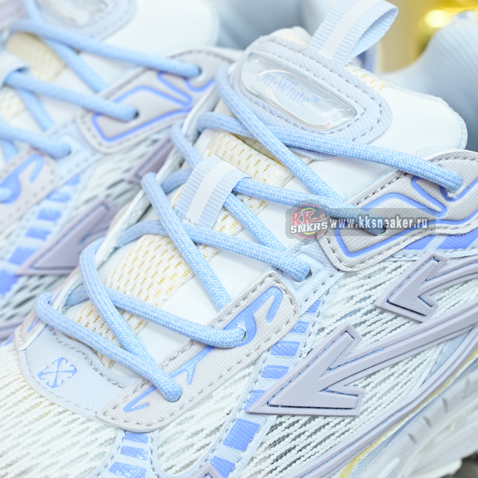 OFF-WHITE BE RIGHT BACK