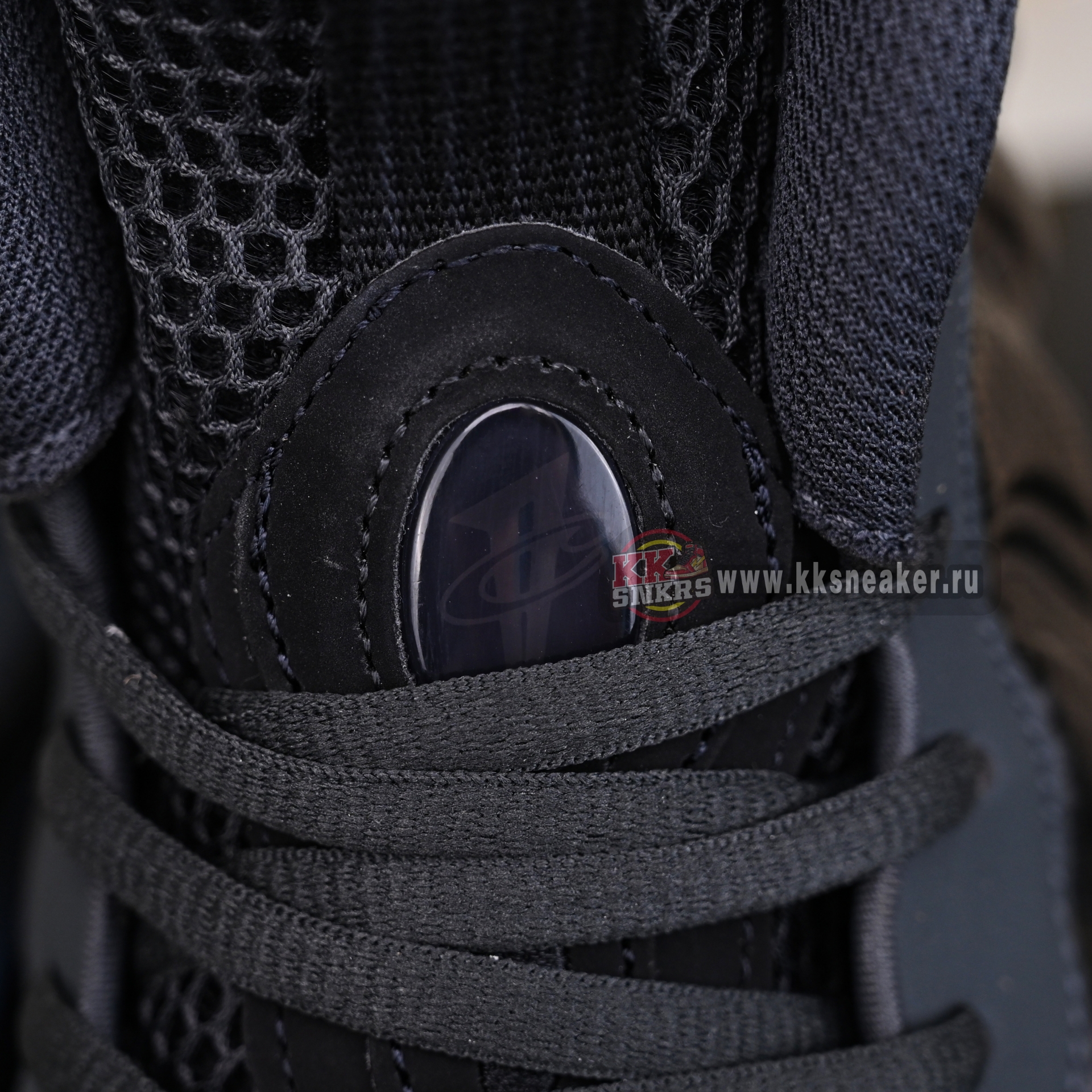 Nike Air Foamposite One  HF2902-002