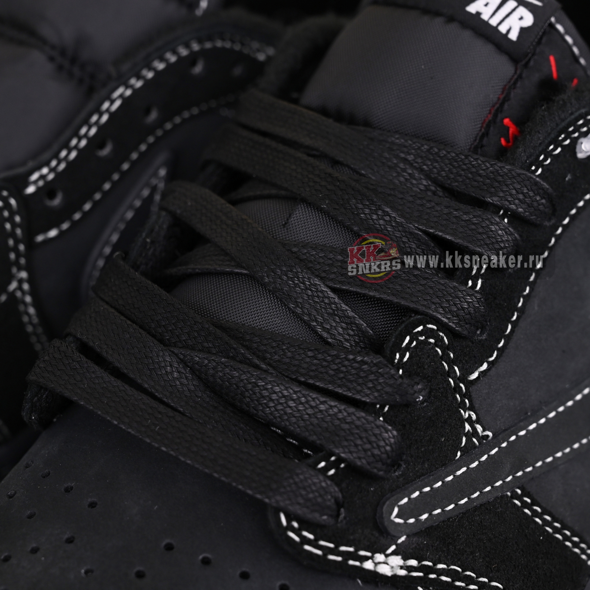 TRAVIS SCOTT X NIKE AIR JORDAN 1 LOW OG “BLACK/PHANTOM” DM7866-001