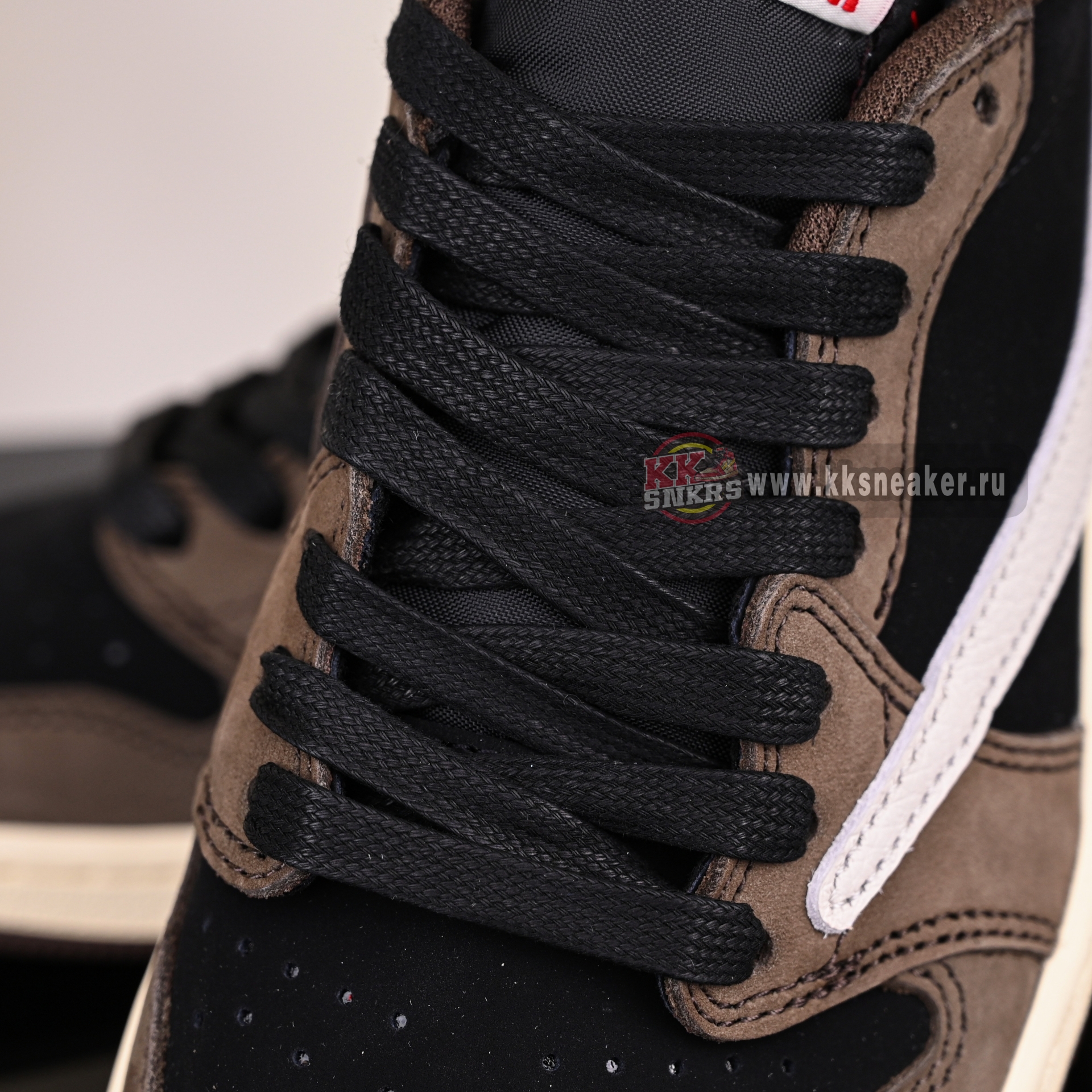 Travis Scott x Jordan Air Jordan 1 Low OG TS SP CQ4277-001