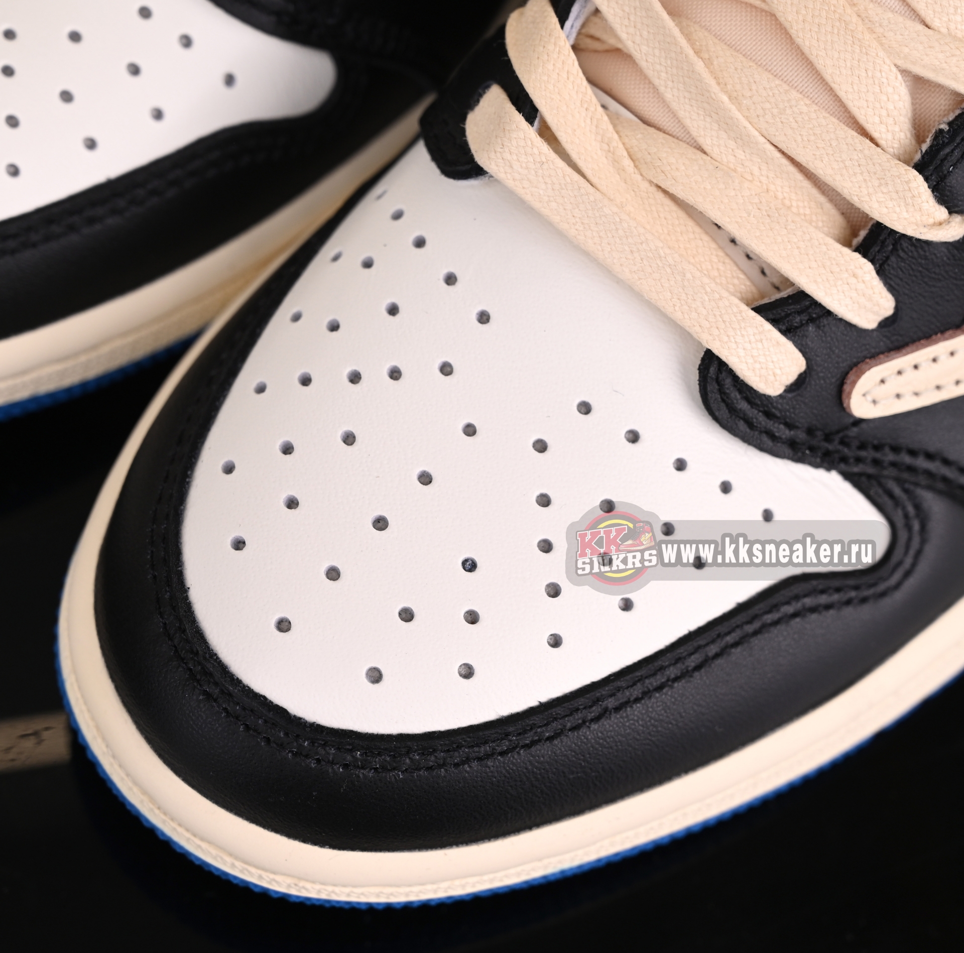FRAGMENT DESIGN X TRAVIS SCOTT X AIR JORDAN 1 LOW DM7866-140