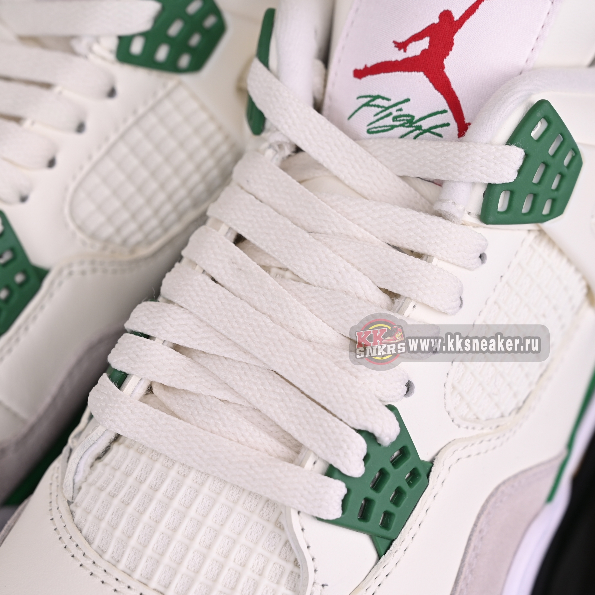 NIKE SB X AIR JORDAN 4 RETRO 'PINE GREEN' DR5415-103