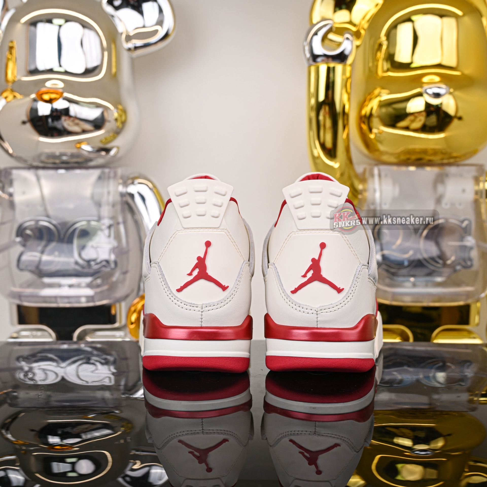 Air Jordan 4 Retro“Sierra Red” HV0823-108