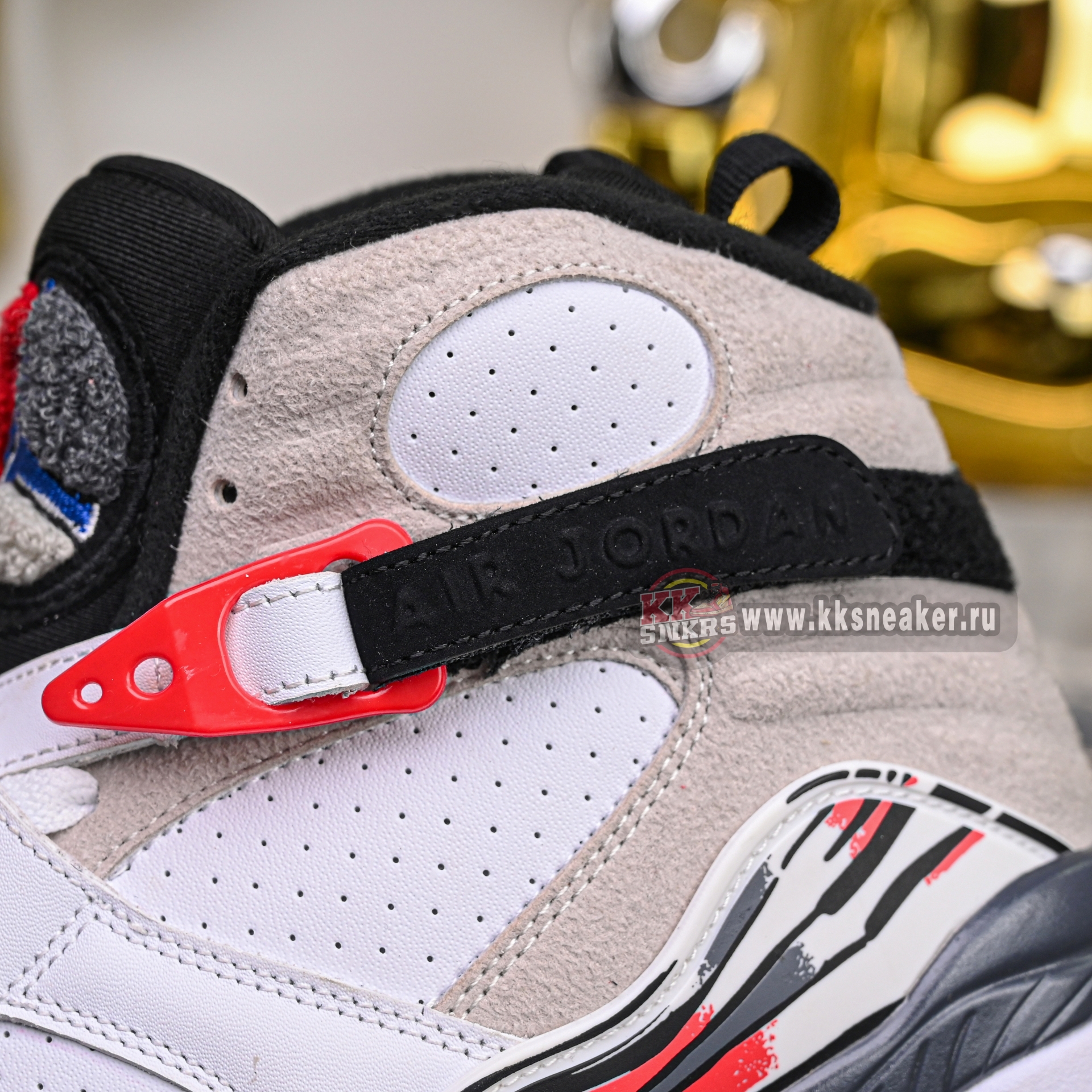 Air Jordan8“Bugs Bunny”2025   305381-100