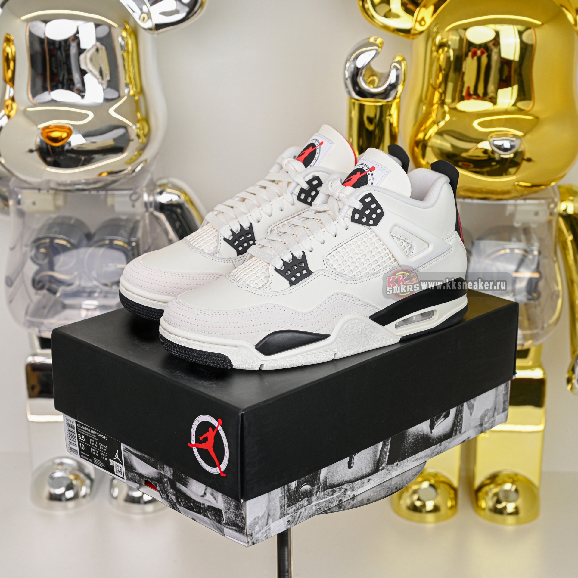 Air Jordan 4 Retro 