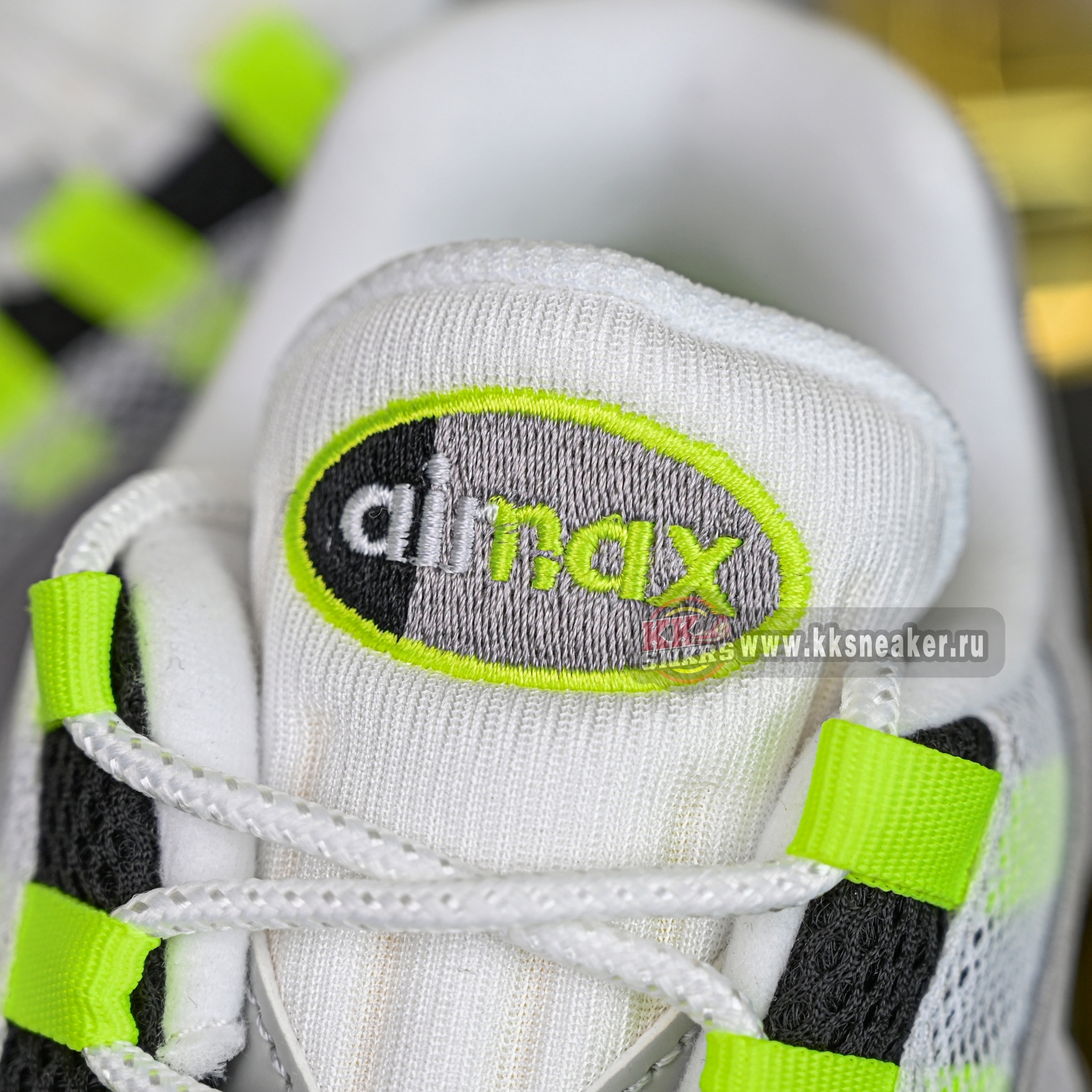 Nike Air Max 95 OG Neon  2025  HM4740-001