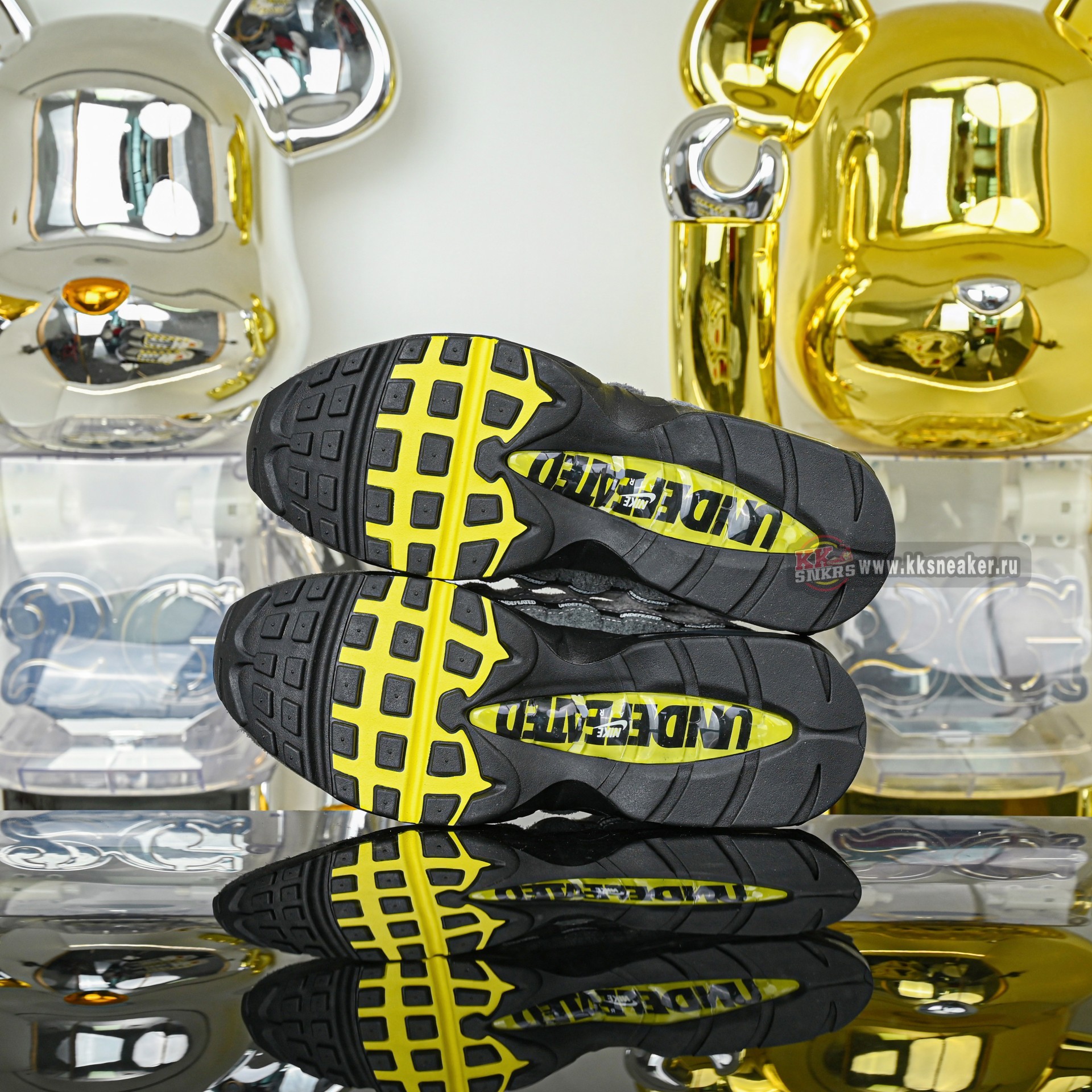 UNDEFEATED x Nike Air Max 95 SP  IB4523-002