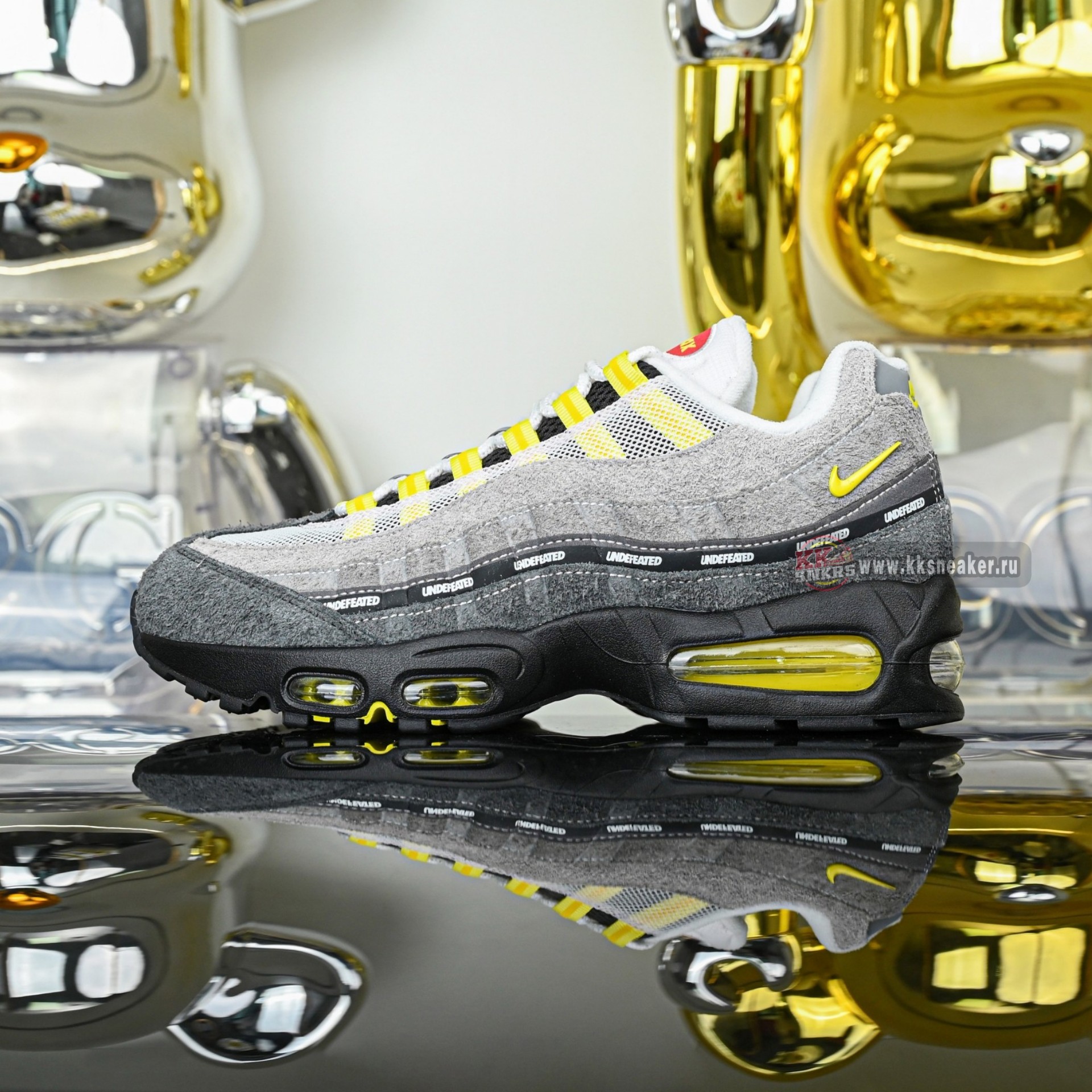 UNDEFEATED x Nike Air Max 95 SP  IB4523-002