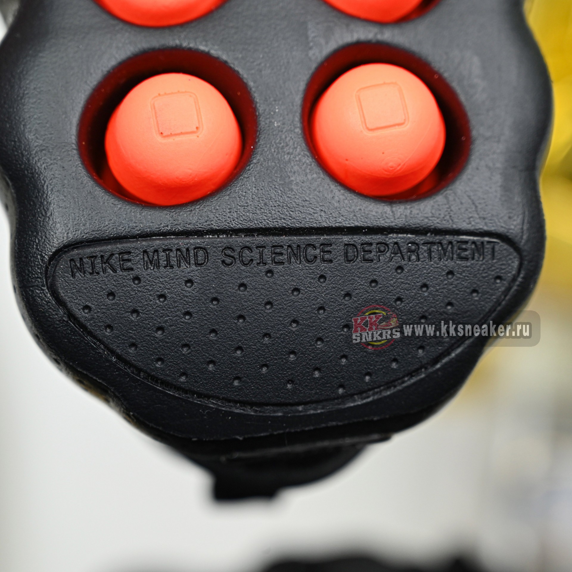 Nike Mind 002  HQ4308-001