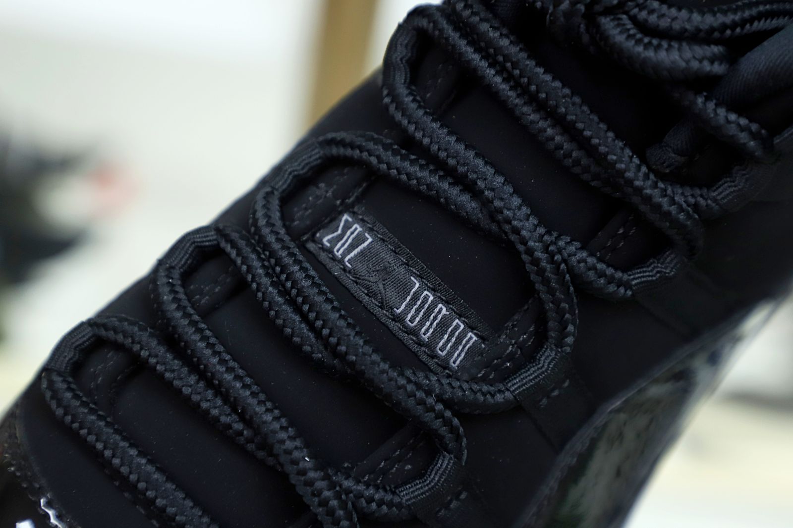 AIR JORDAN 11 RETRO 'CAP AND GOWN'