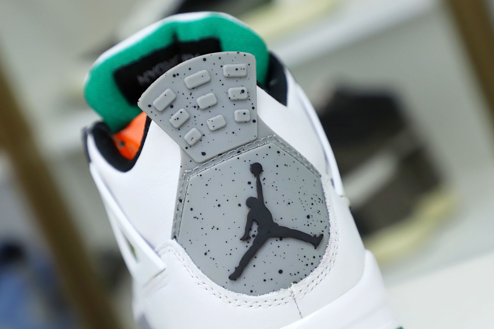 WMNS AIR JORDAN 4 RETRO 'RAST