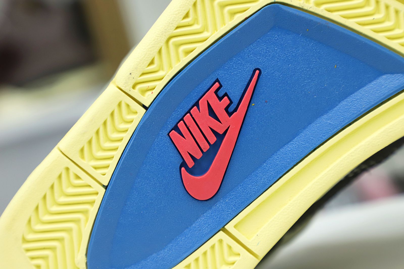 UNION LA X AIR JORDAN 4 RETRO 'OFF NOIR'