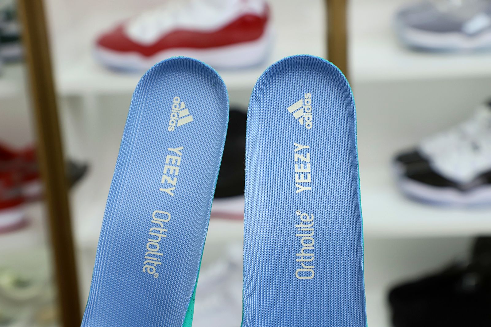 YEEZY BOOST 700 'CARBON BLUE'