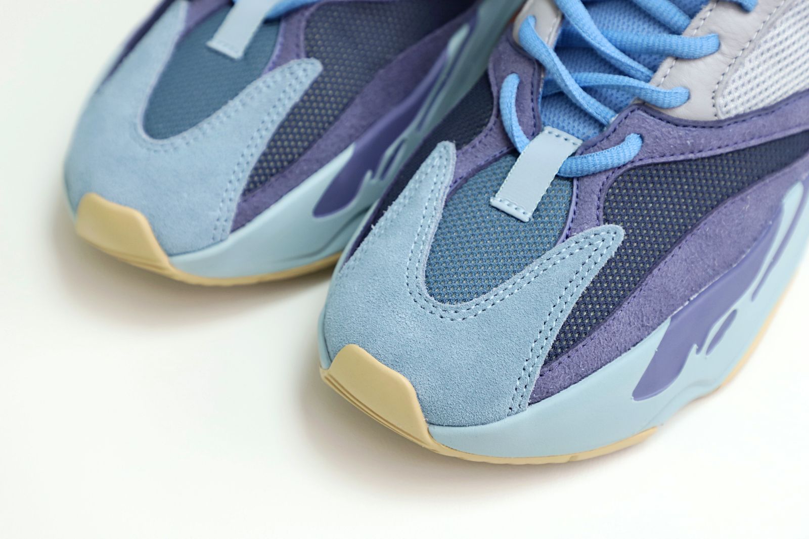 YEEZY BOOST 700 'CARBON BLUE'