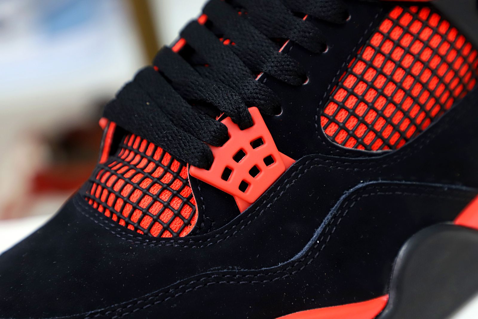 AIR JORDAN 4 RETRO 'RED THUNDER'