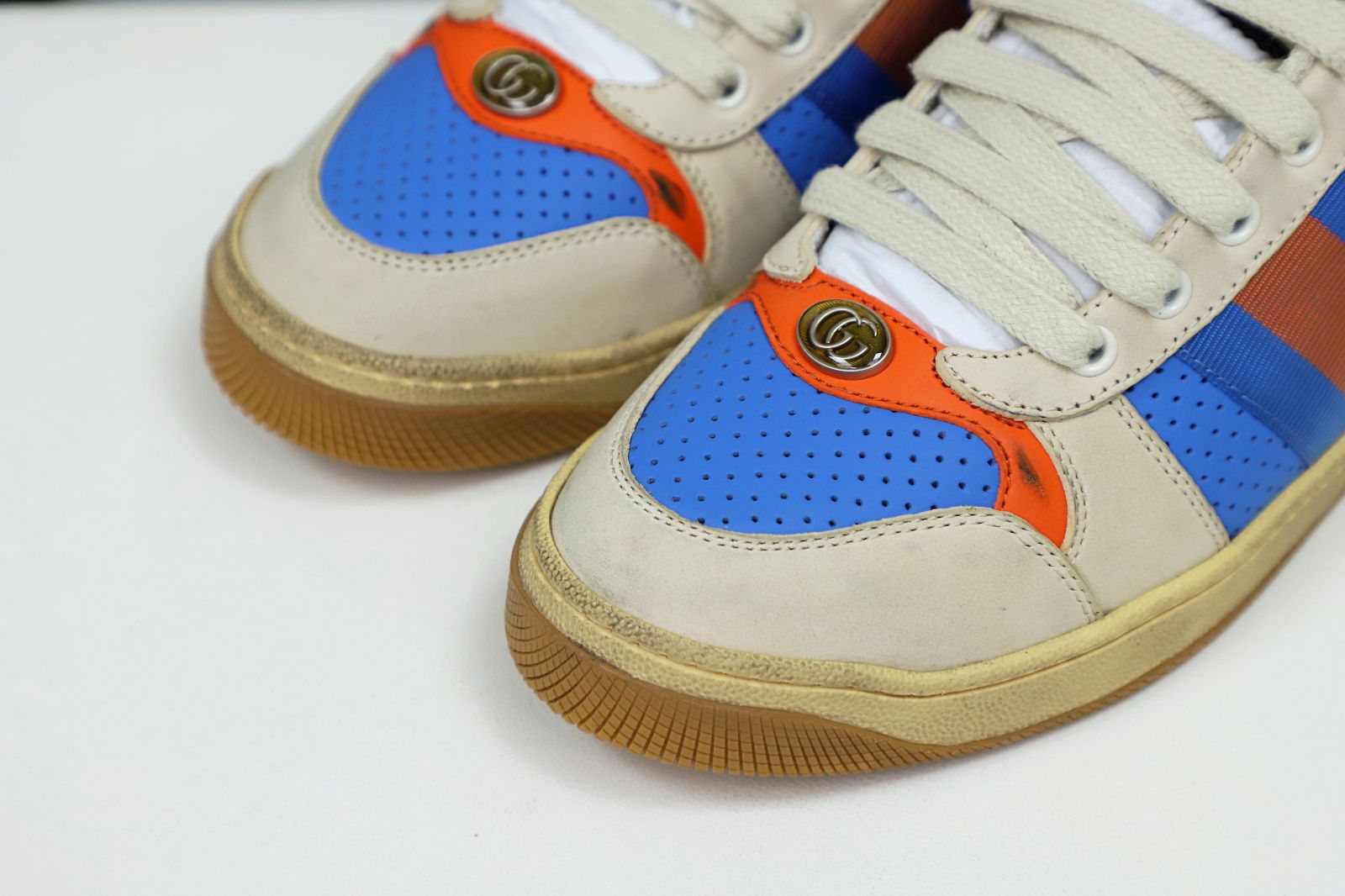 GUCCl  Screener Leather Sneaker GG