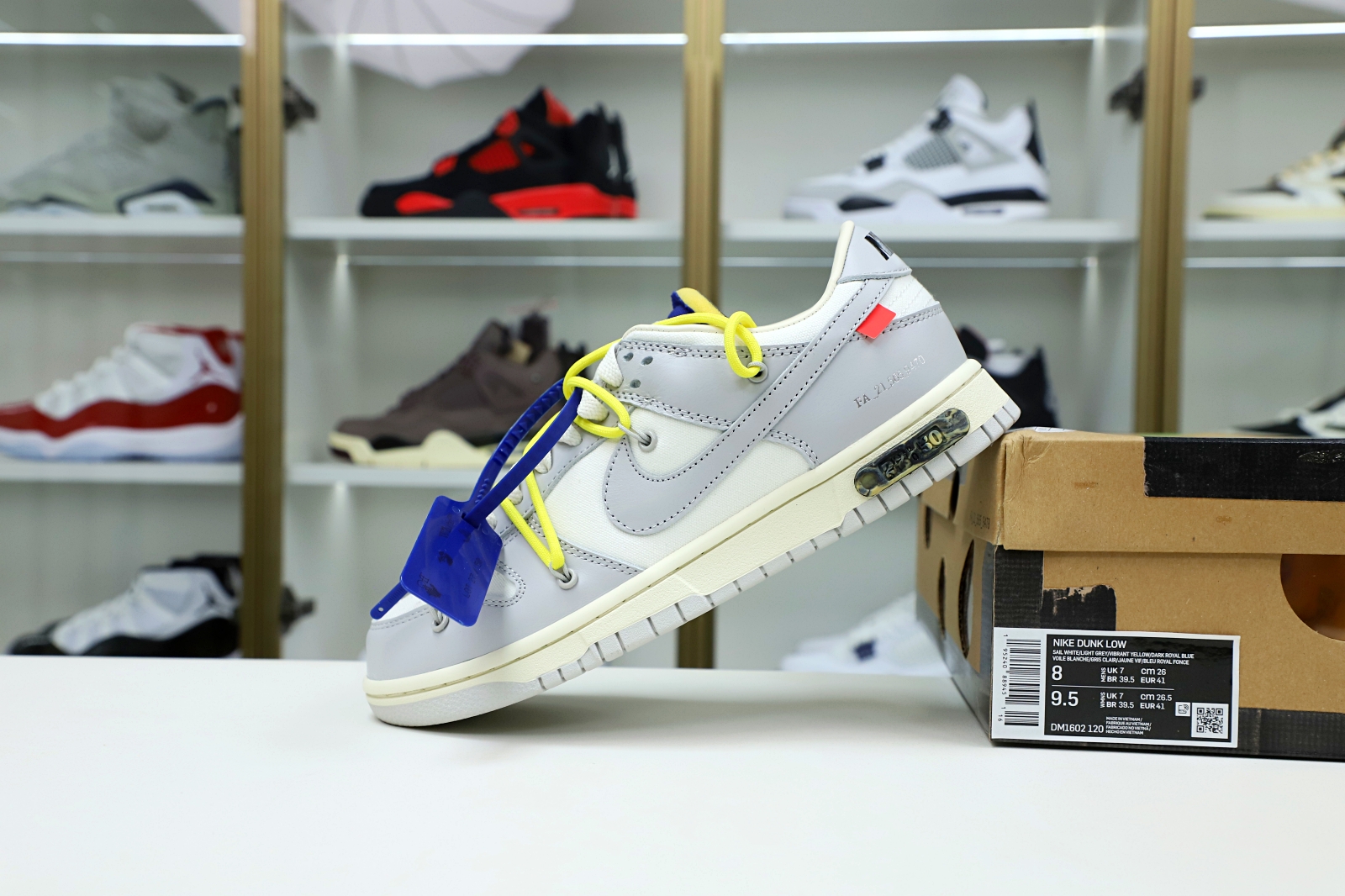Off-White x Nike Dunk Low