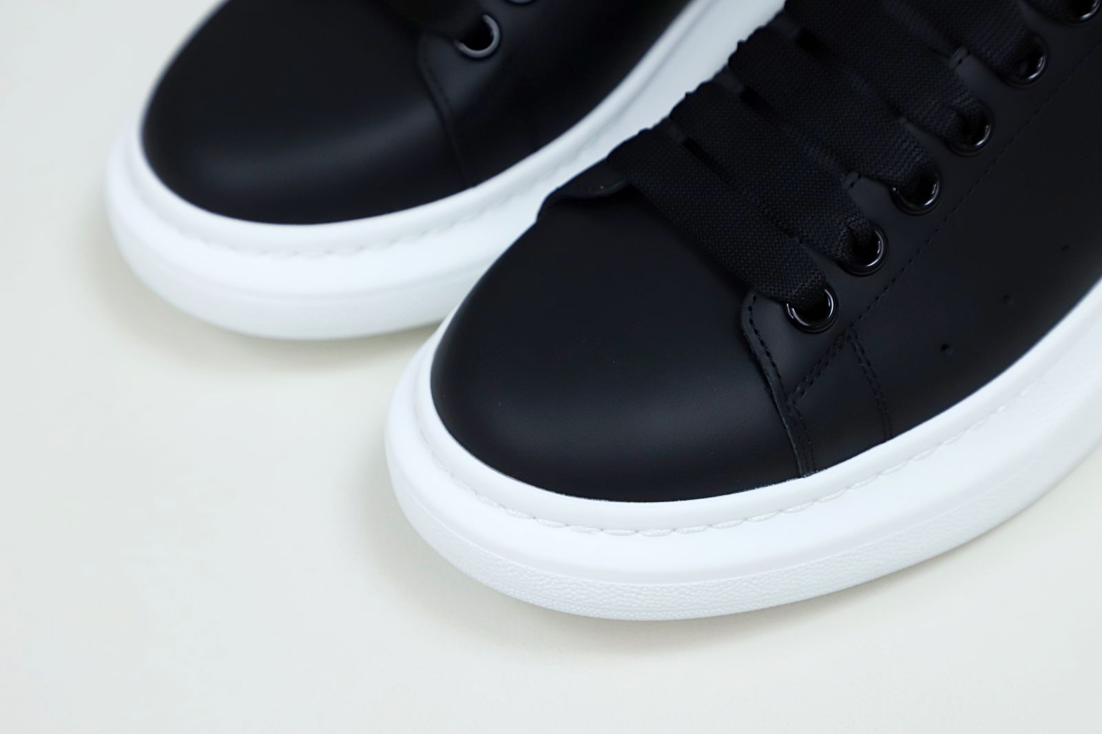 Alexander McQueen Oversized Sneaker