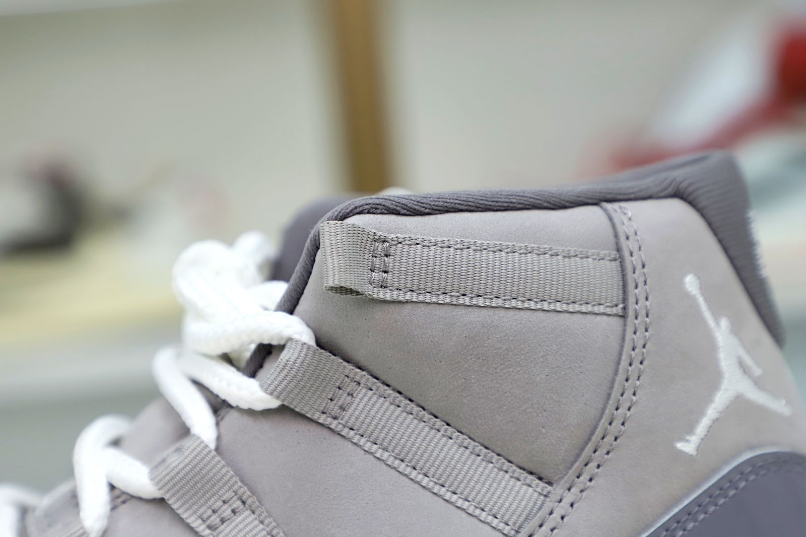 AIR JORDAN 11 RETRO 'COOL GREY' 2021