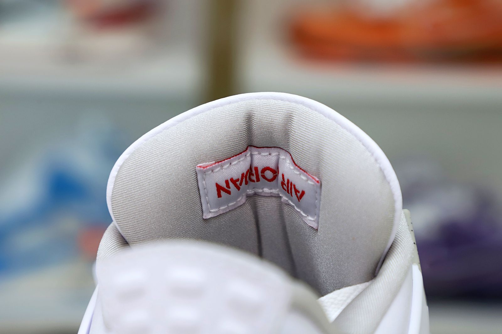 AIR JORDAN 4 RETRO 'WHITE OREO'