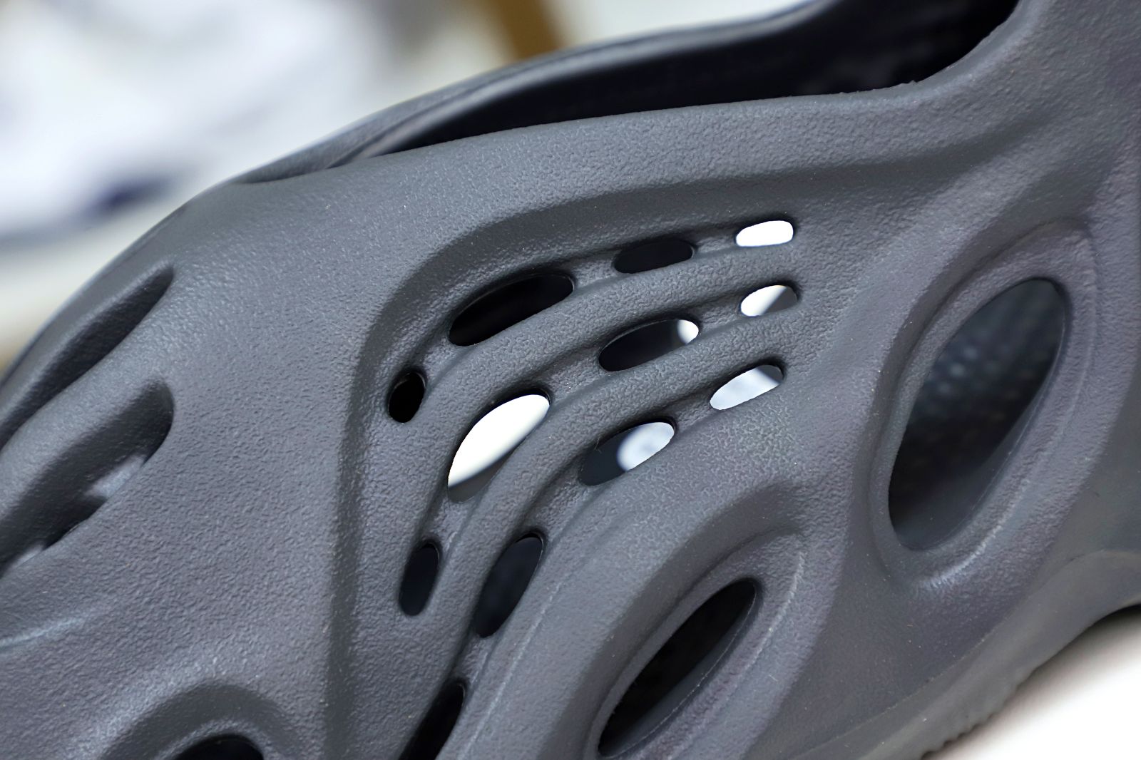 YEEZY FOAM RUNNER HP8739