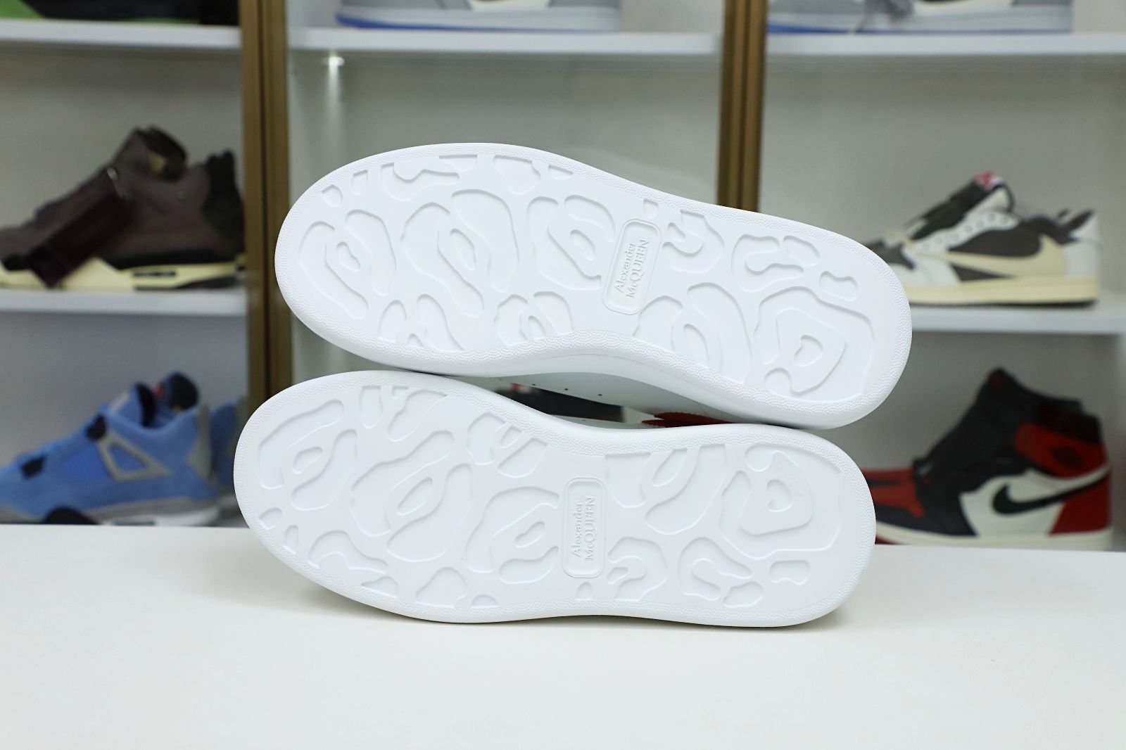 Alexander McQueen WHITE SMOOTH CALF LEATHER RED SUEDE