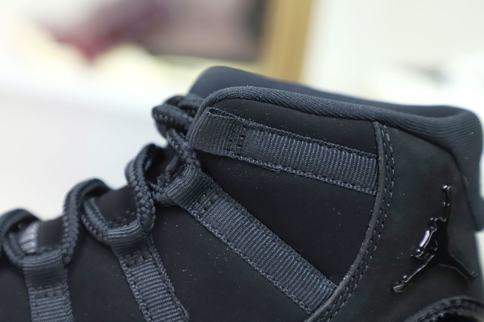 AIR JORDAN 11 RETRO 'CAP AND GOWN'