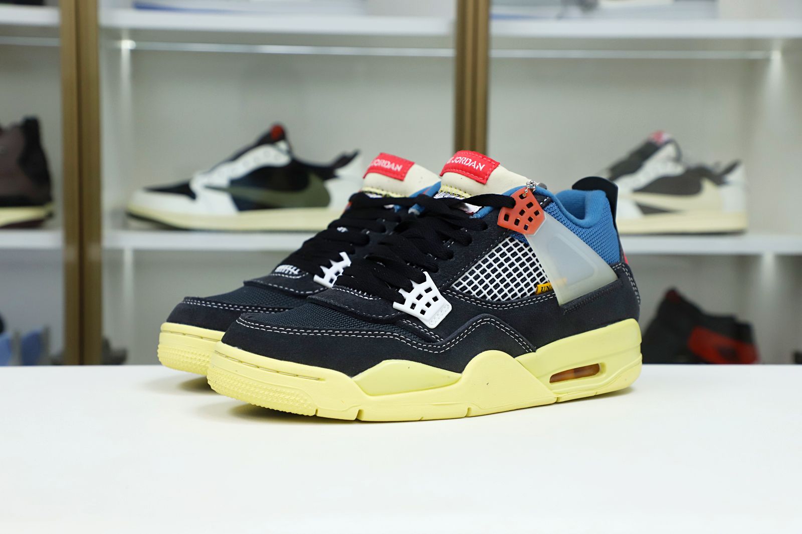 UNION LA X AIR JORDAN 4 RETRO 'OFF NOIR'