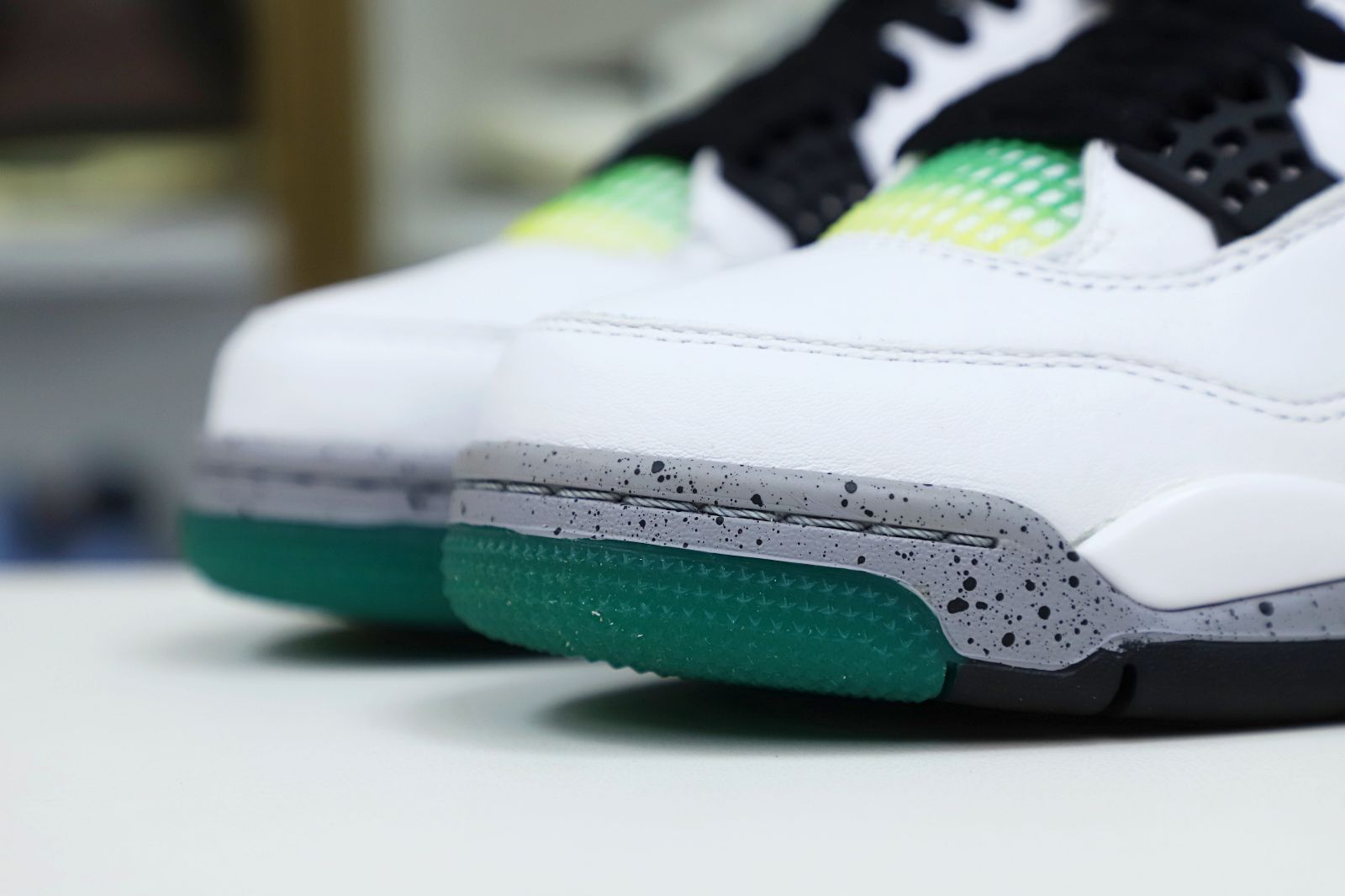 WMNS AIR JORDAN 4 RETRO 'RAST