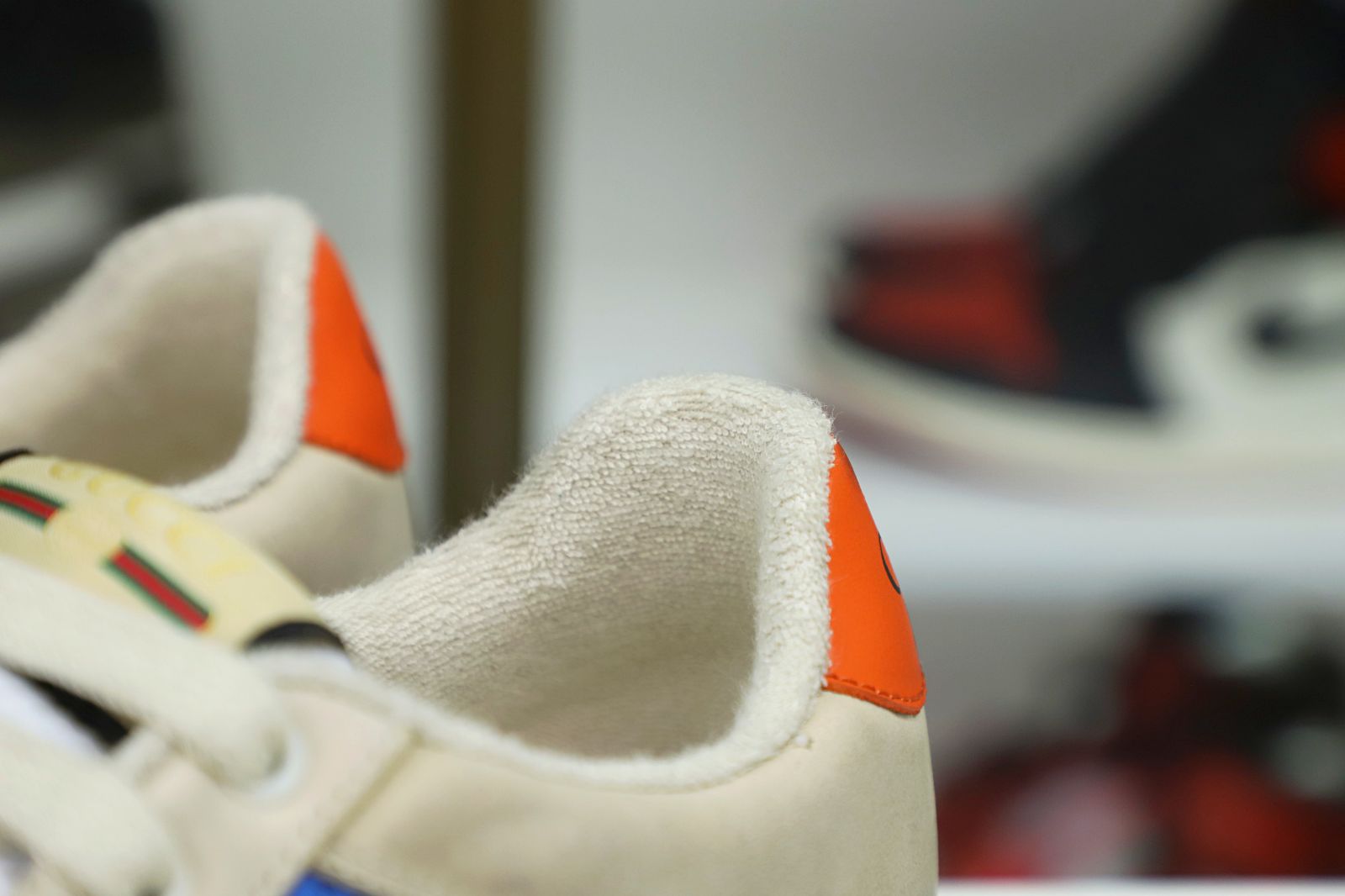 GUCCl  Screener Leather Sneaker GG