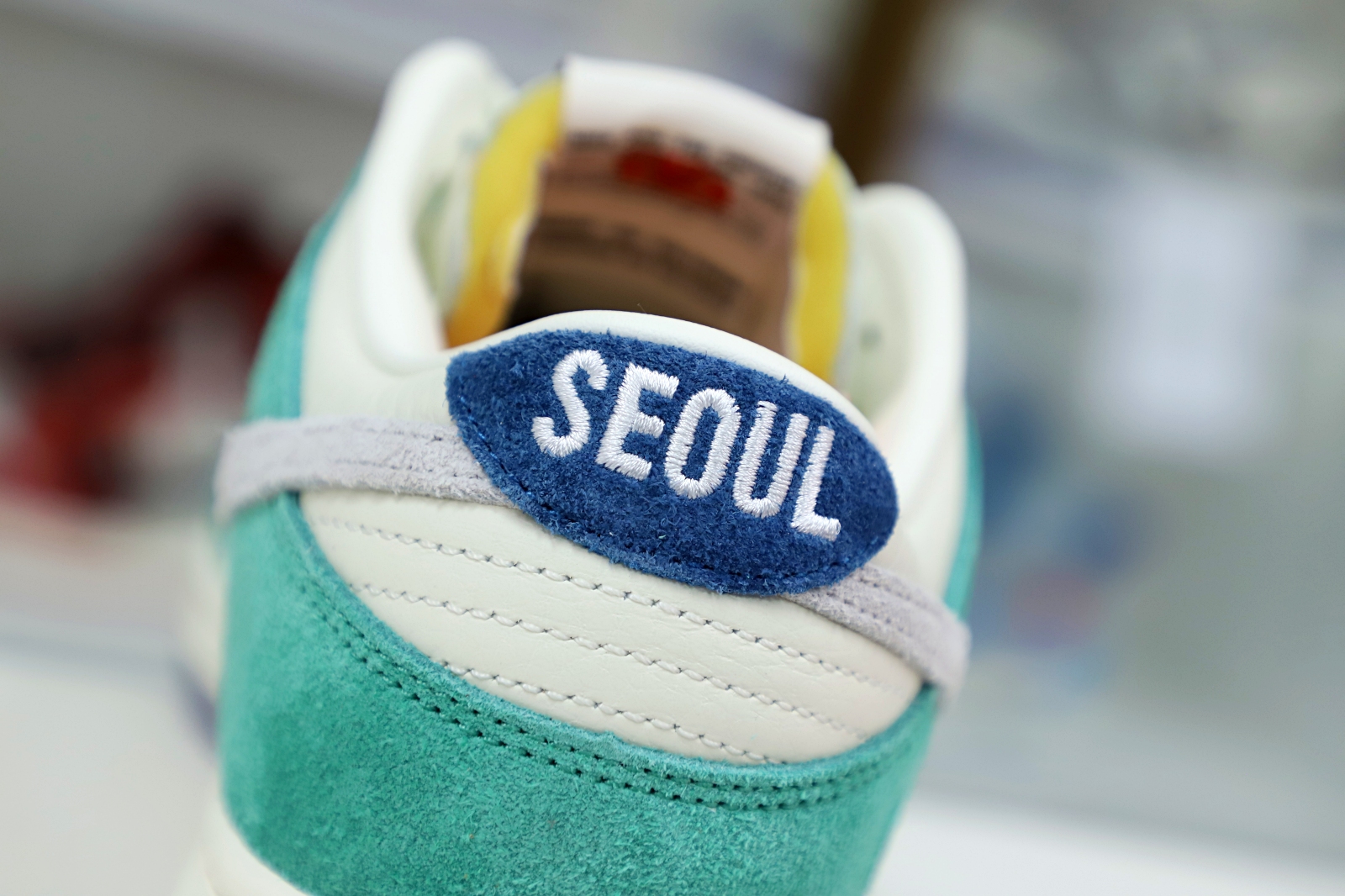 KASINA X DUNK LOW 'ROAD SIGN'