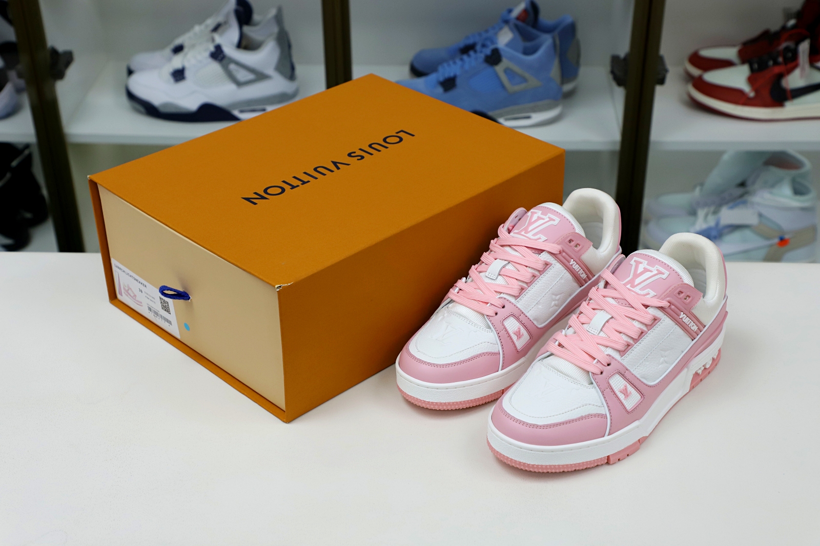 L/V Trainer
