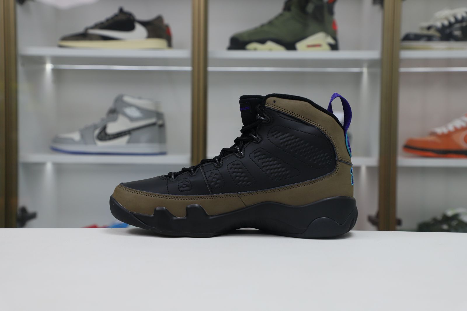 Air Jordan 9