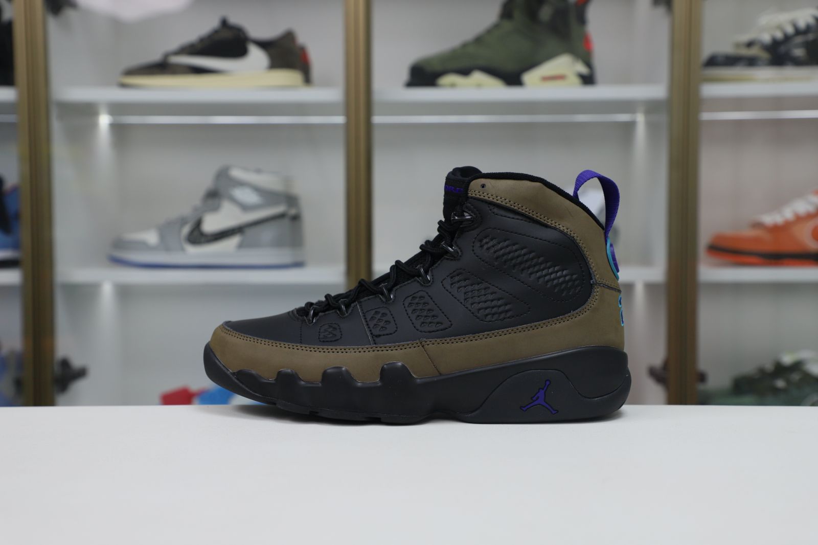Air Jordan 9