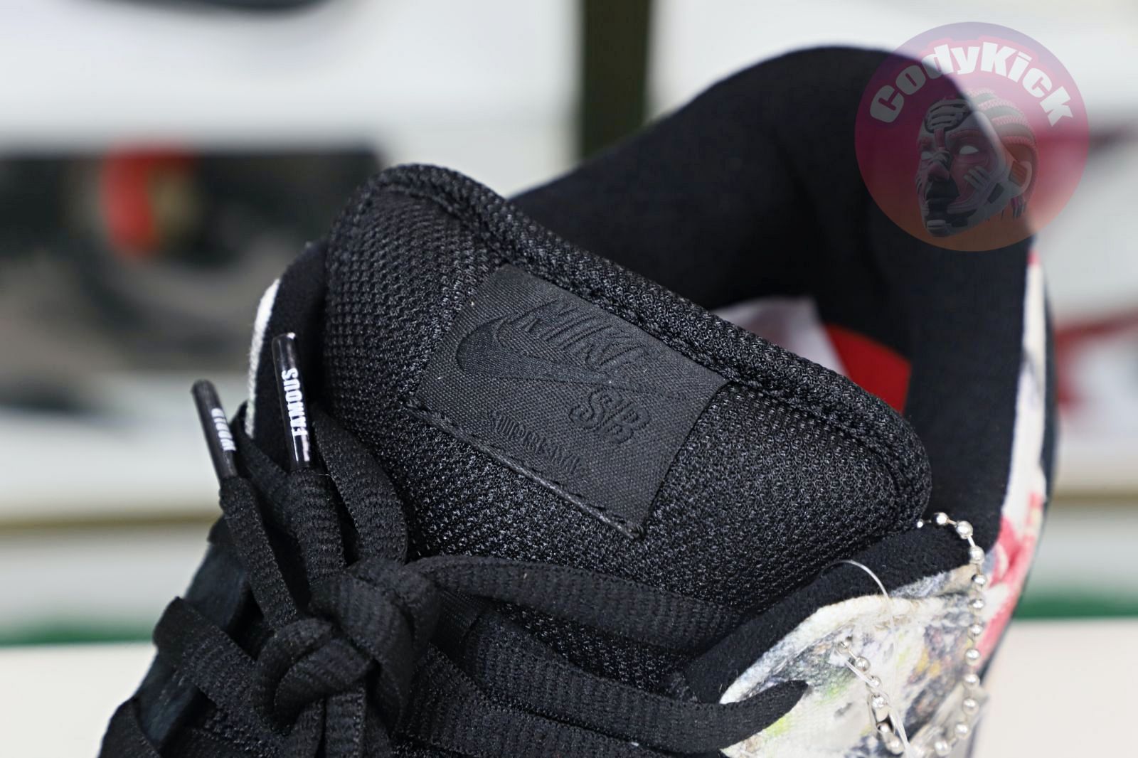Supreme xNike SB DunkLow