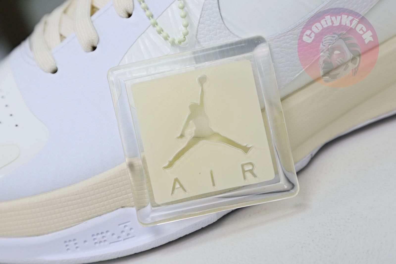 OFF-WHITEX  Nike Zoom Kobe5