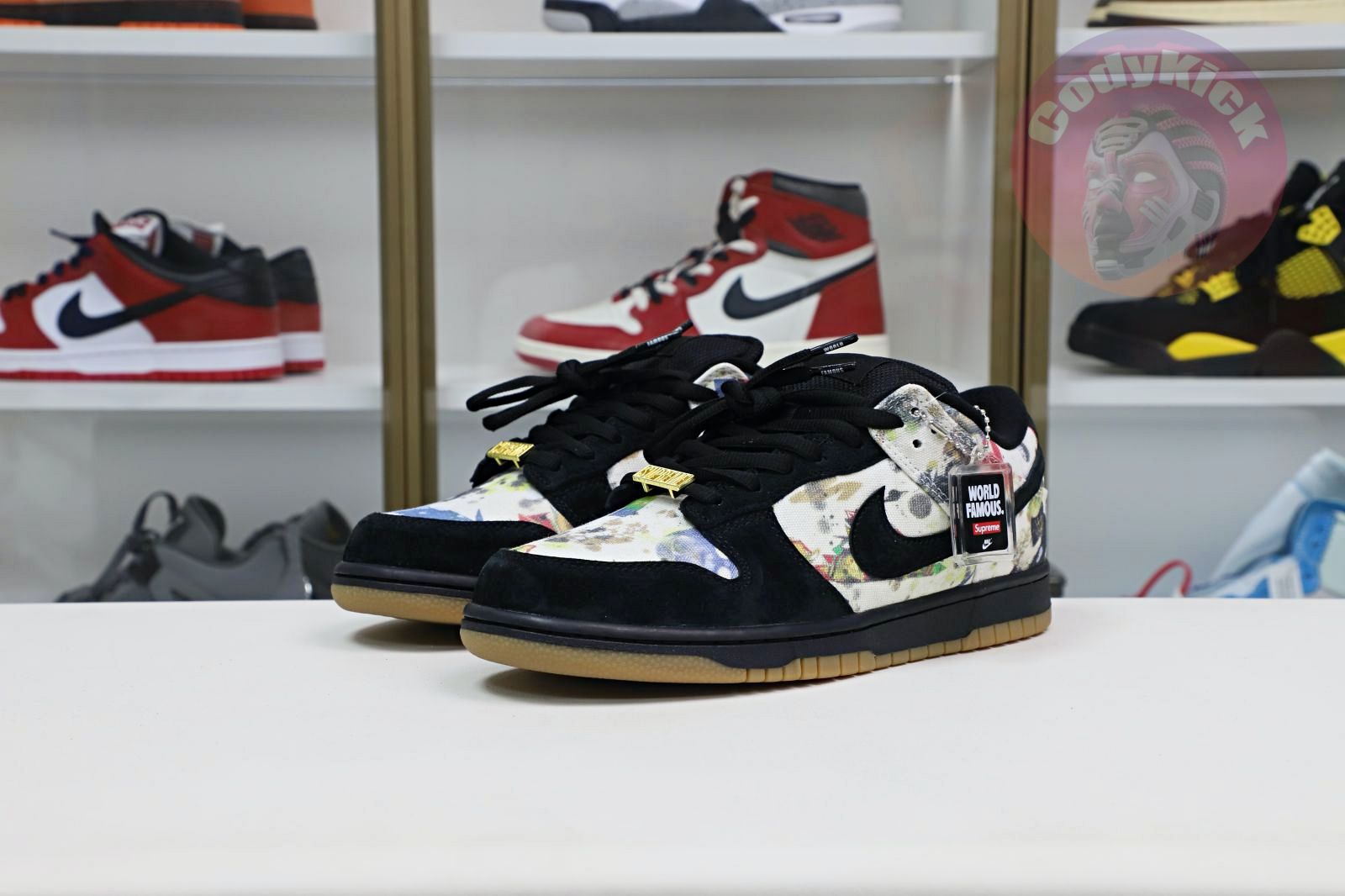 Supreme xNike SB DunkLow