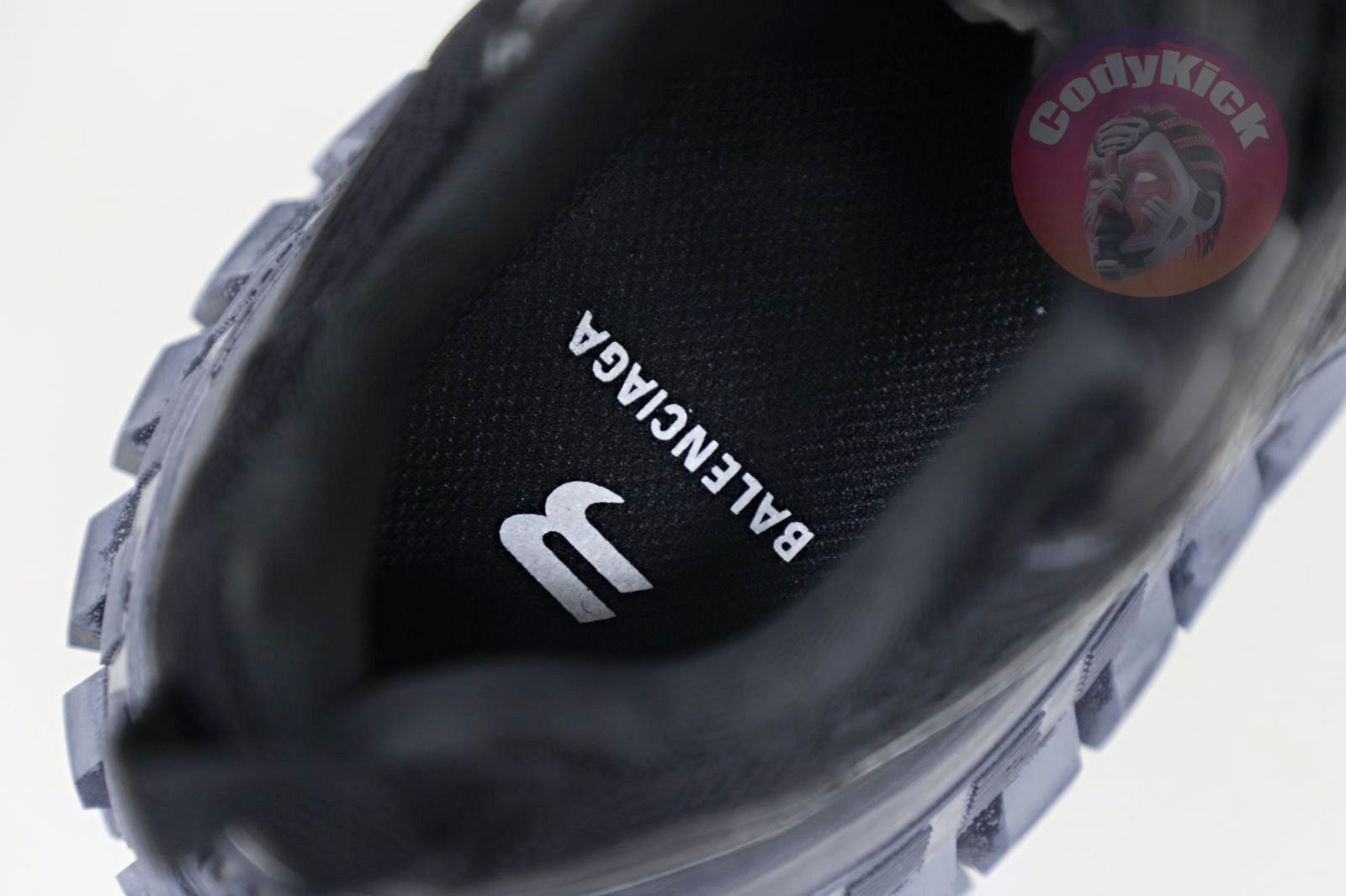 Balenciaga  Defender