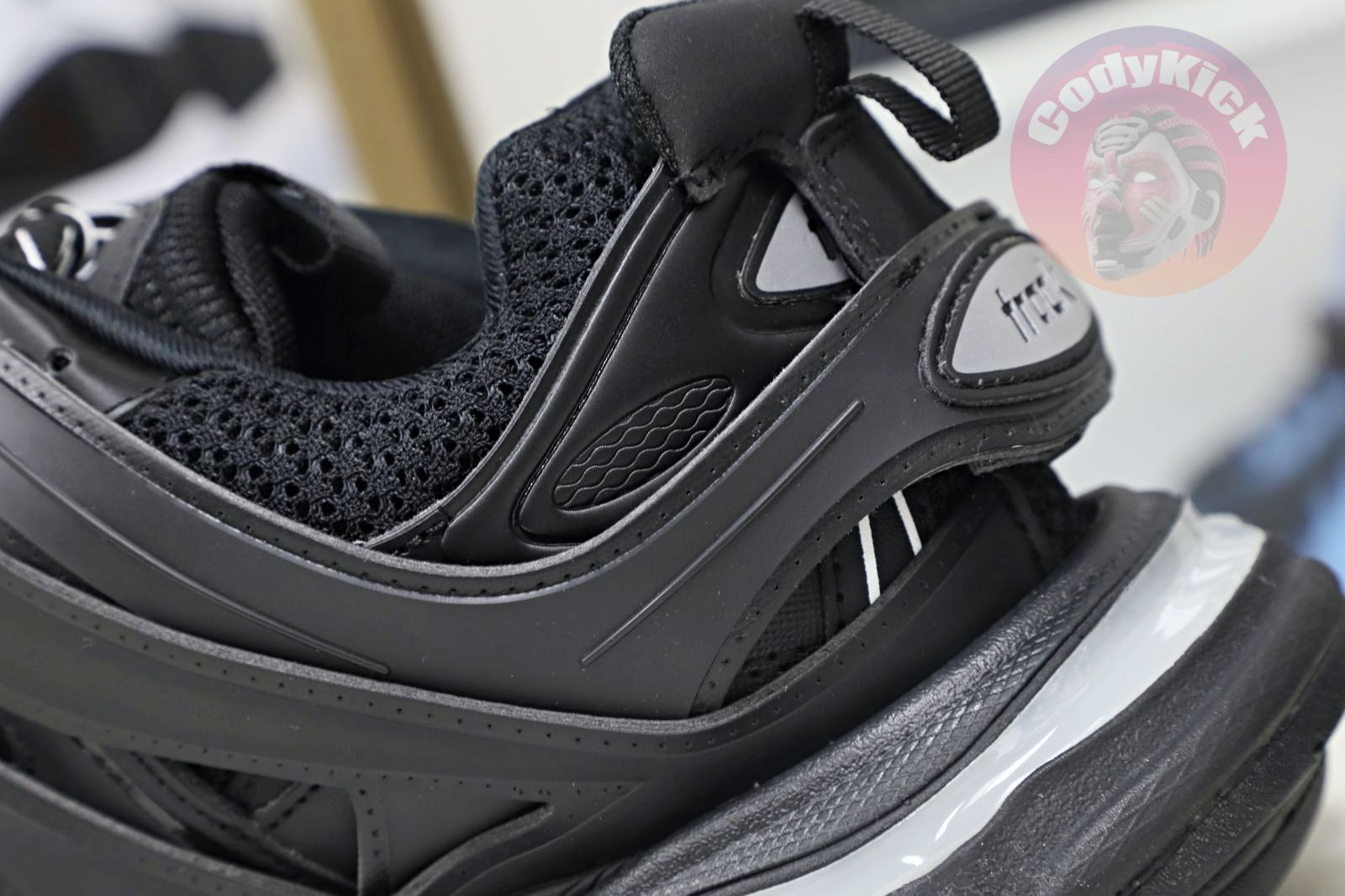 Balenciaga Track（LED）