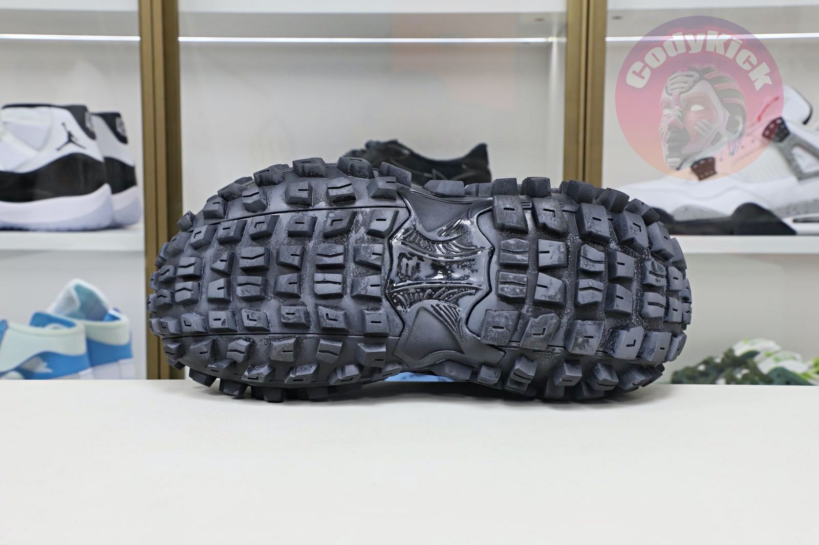 Balenciaga  Defender